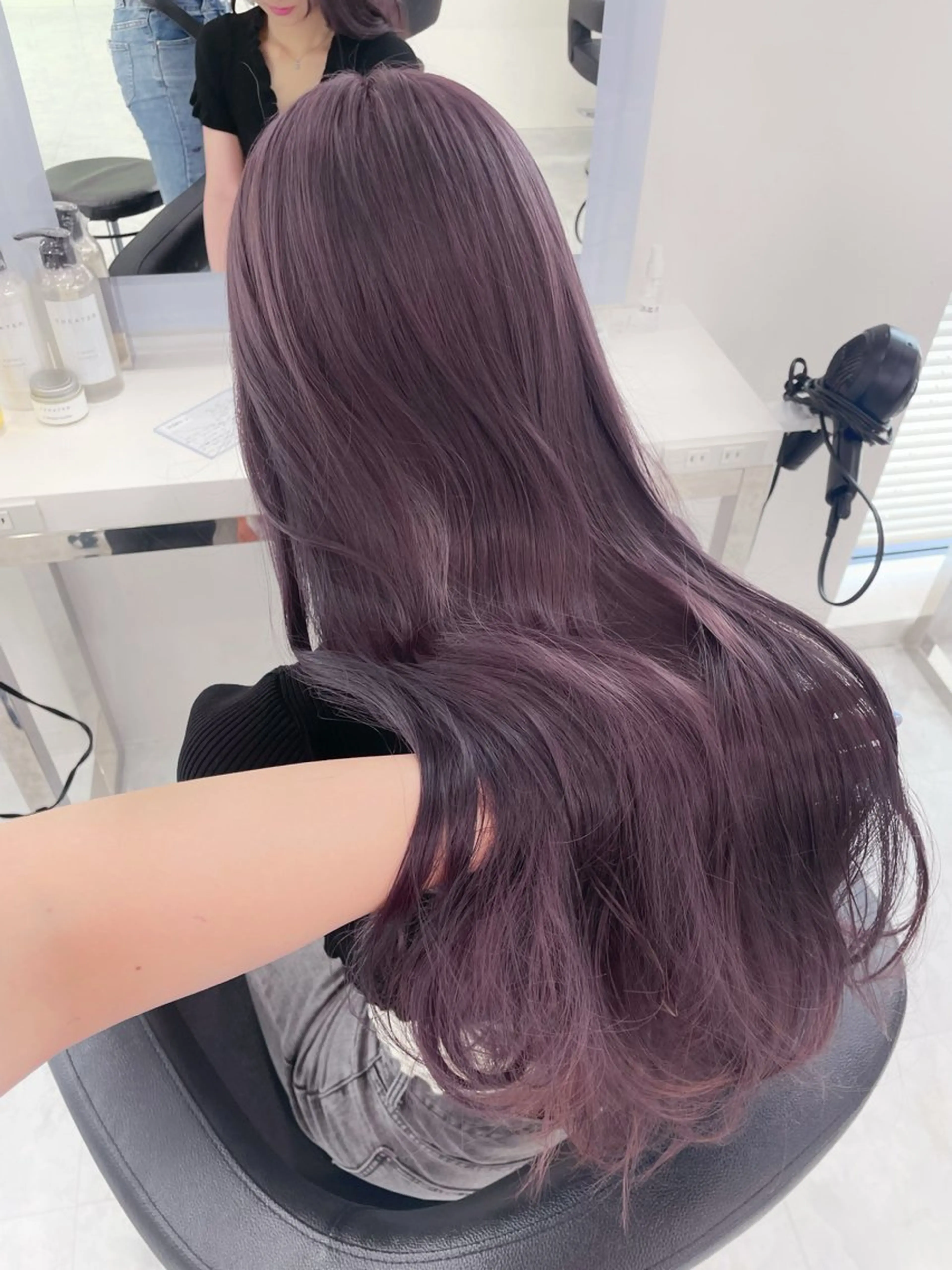 セミロング カラー ヘアアレンジ Ella所属・nana【艶髪】/ レイヤー/縮毛矯正のヘアスタイル