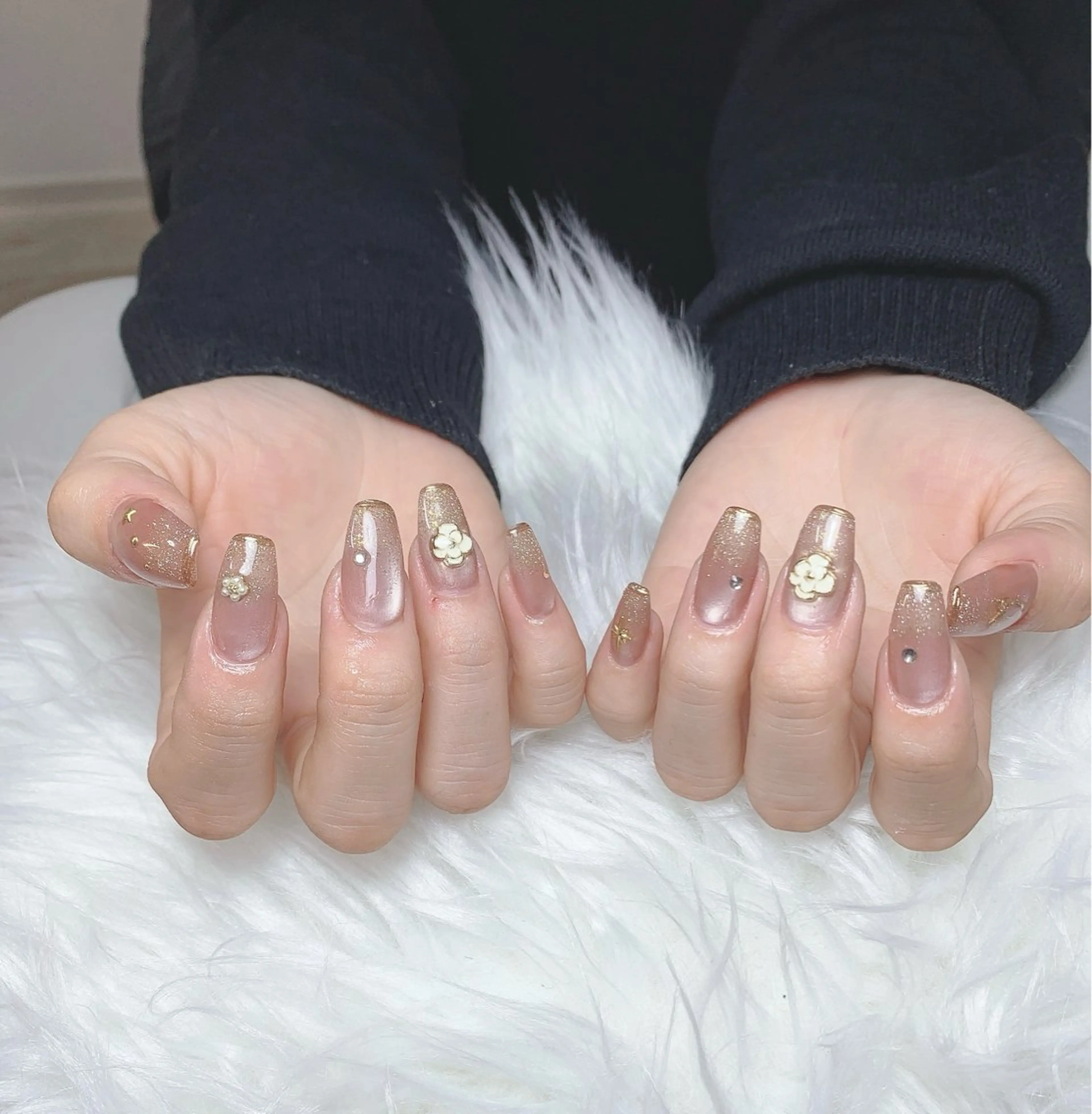 ネイル ハンドネイル T. Leeのネイルデザイン