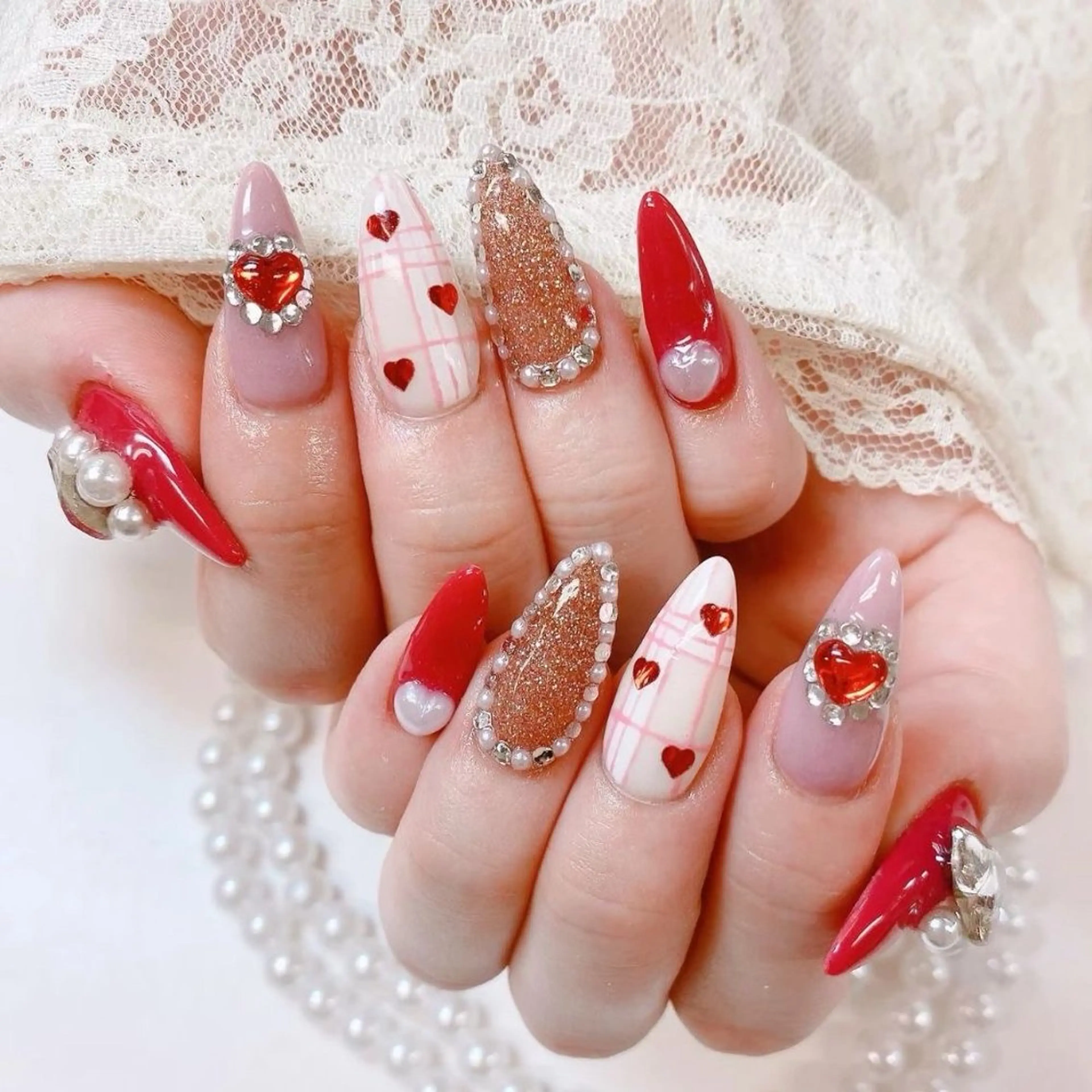ネイル マグネットネイル ピンク ネイルチップ 冬ネイル Lee Nailsのネイルデザイン