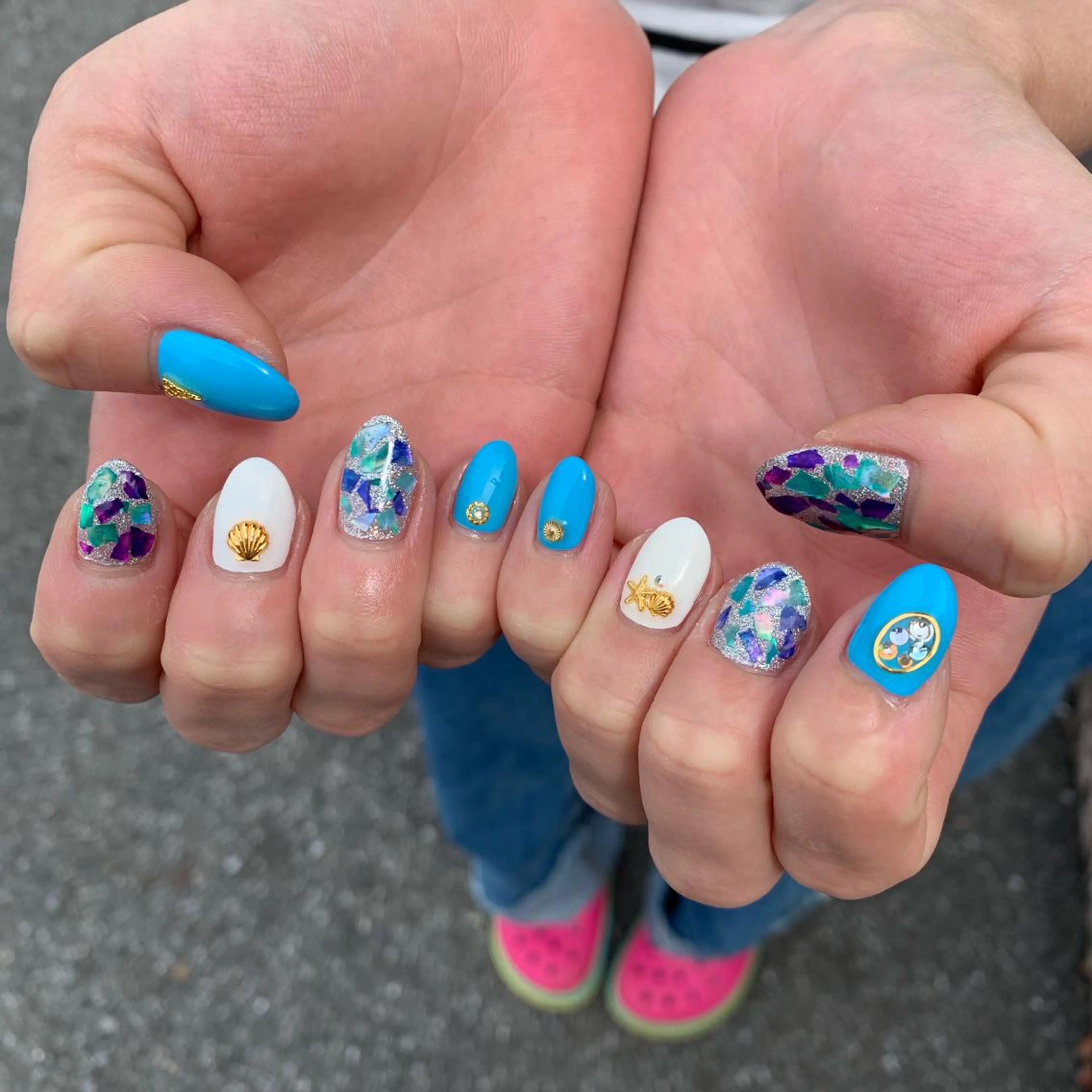 ネイル 持ち込み ハンドネイル 佐藤 穂乃香のネイルデザイン