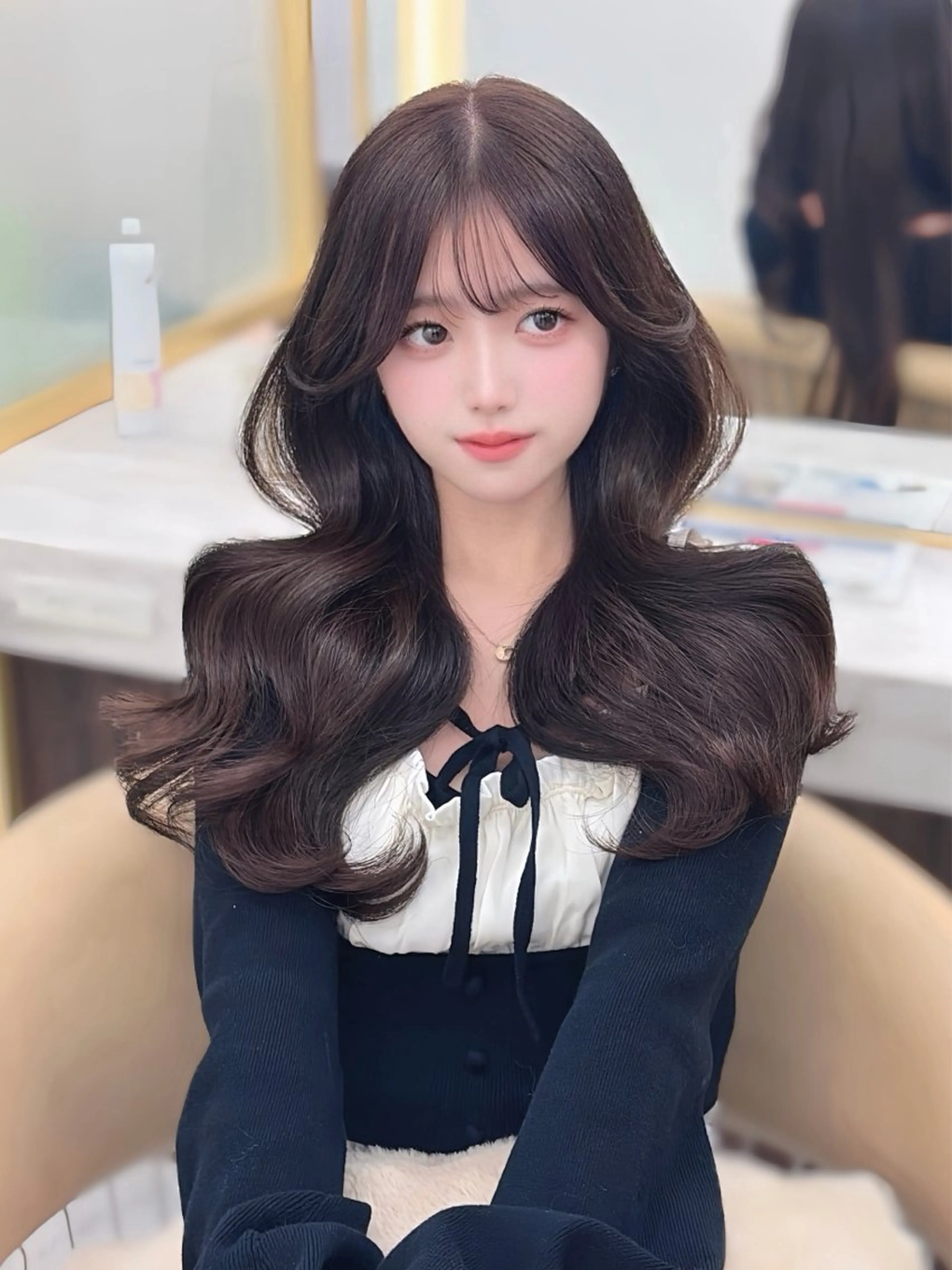 ロング カラー 透明感カラー ラベンダーカラー 顔周りカット VEYY.所属・古川 美羽のヘアスタイル