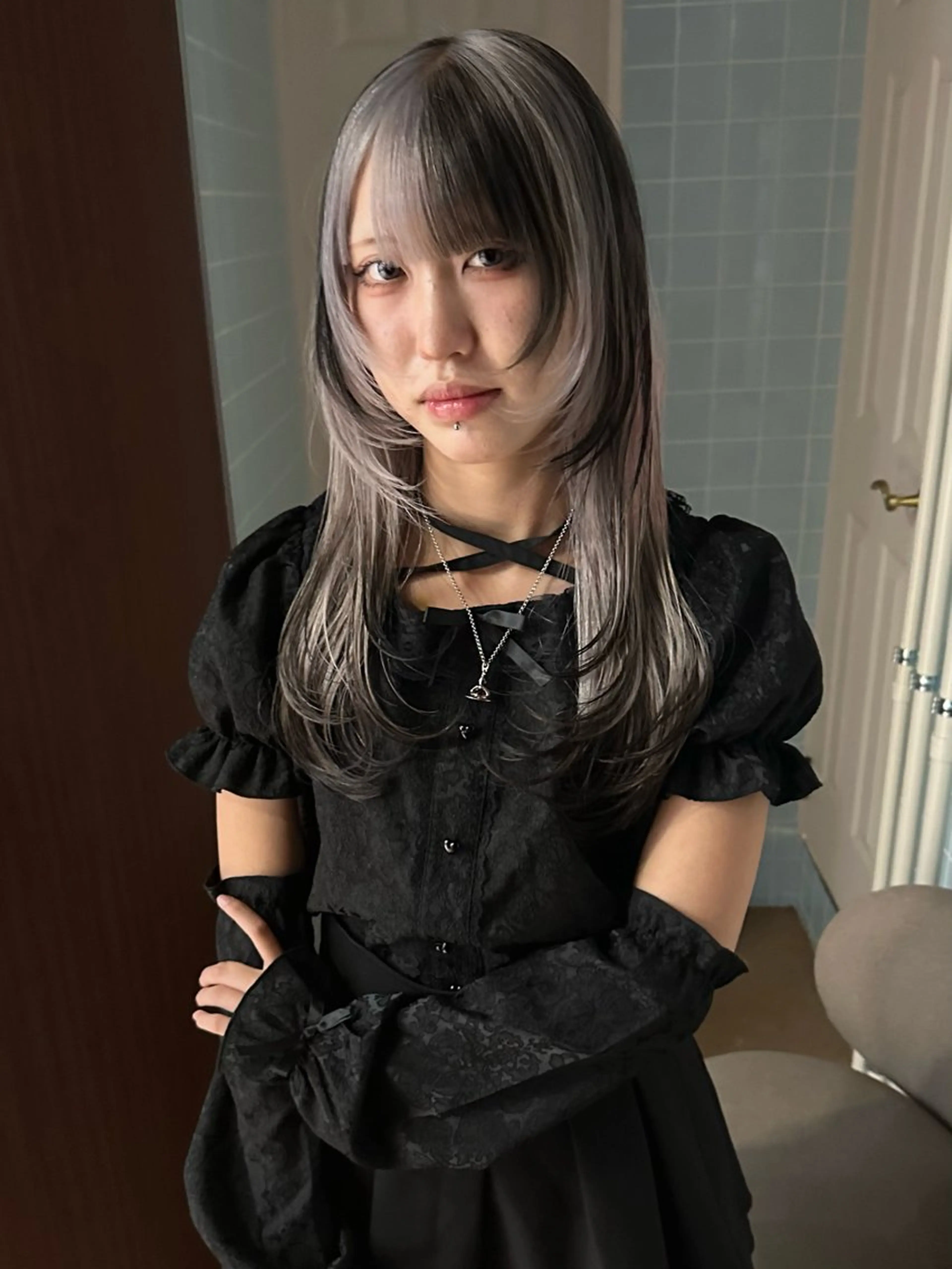 セミロング カラー ブリーチ デザインカラー レイヤーカット カット ヘアカラー トリートメント ウルフ/レイヤー/ 渋谷🔮Yudaiのヘアスタイル