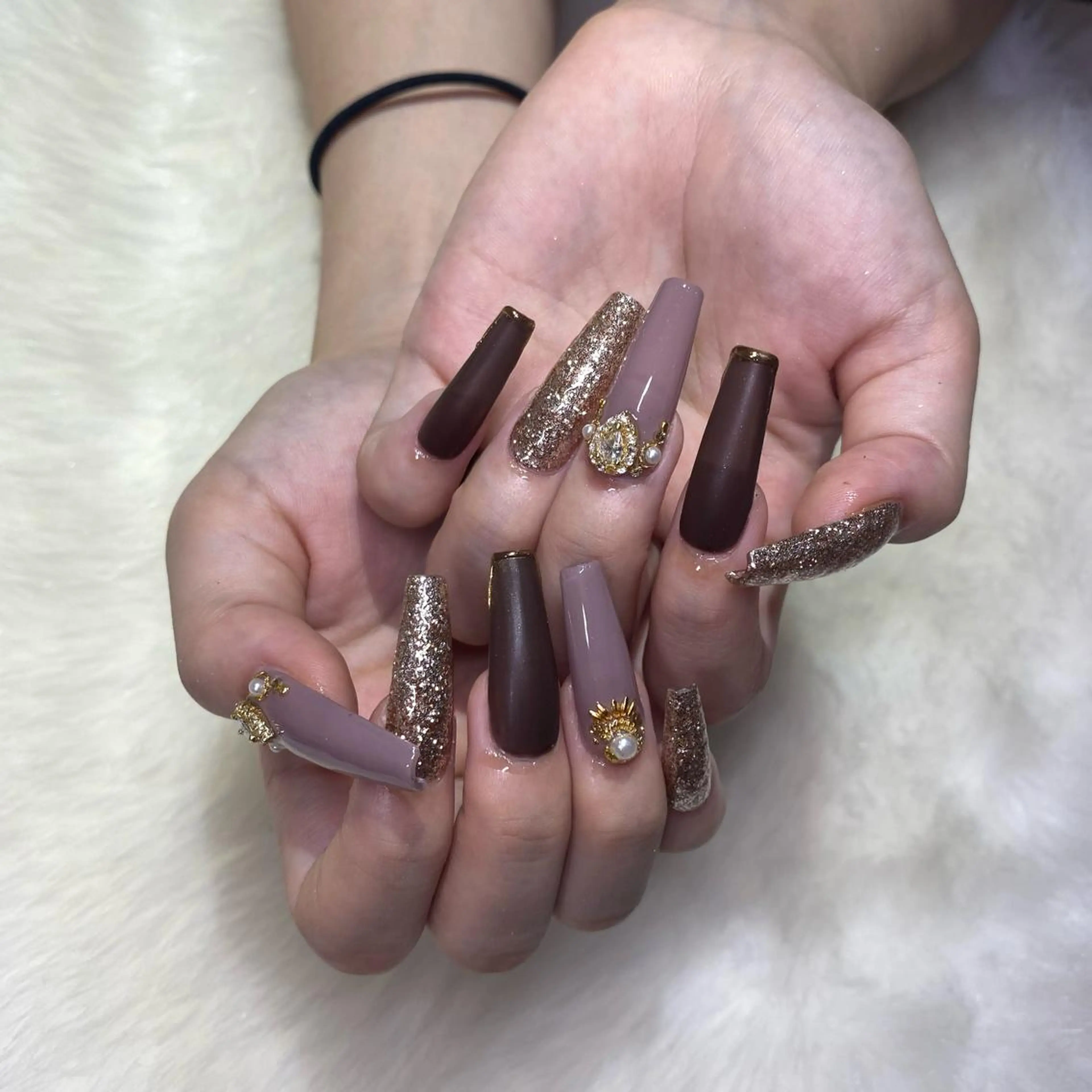 ネイル ハンドネイル Amber21.所属・Nagahama Akariのネイルデザイン