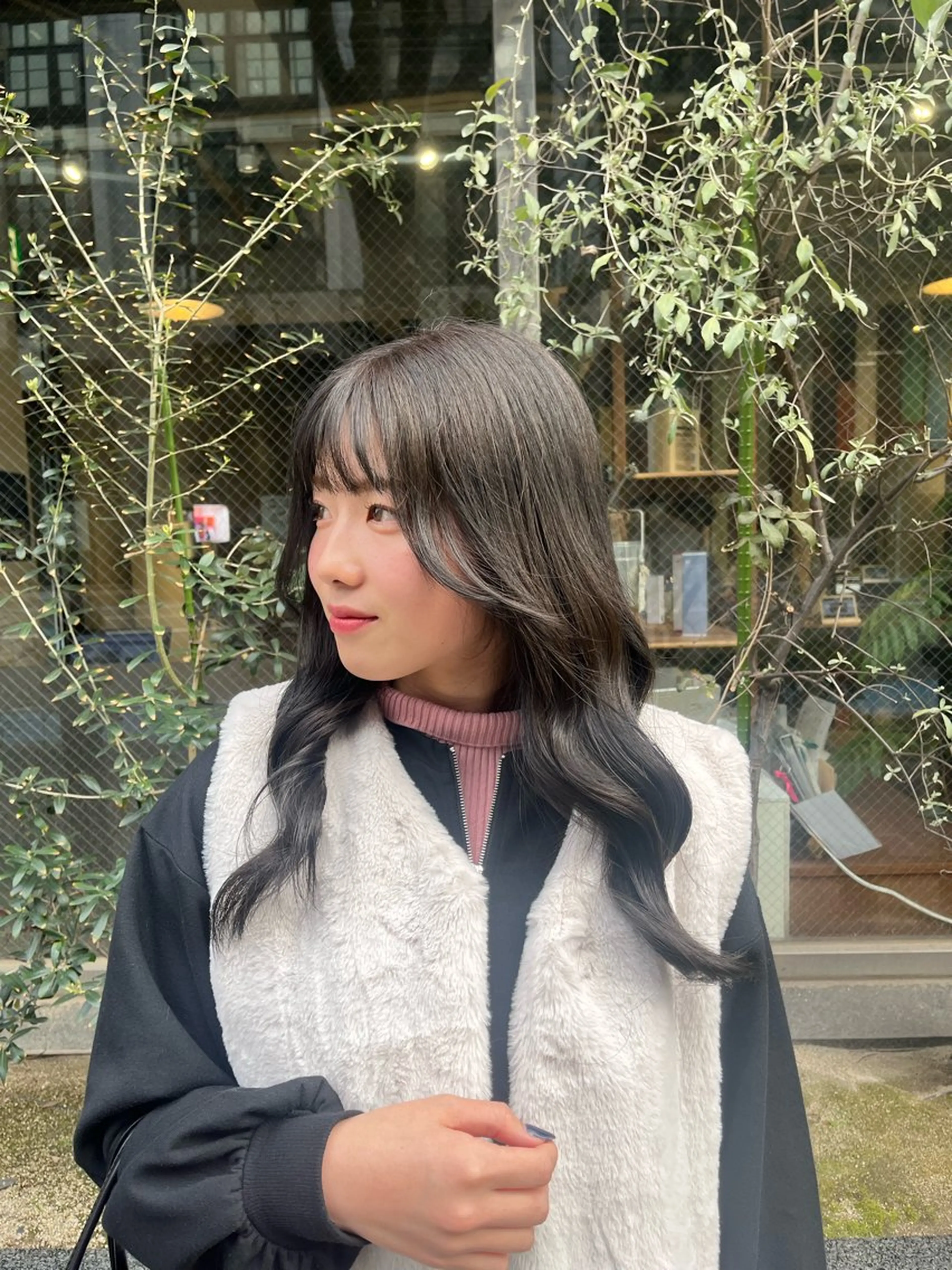 ロング カラー 透明感カラー カット ヘアカラー トリートメント えんぐちとも／透明感 カラー／博多ボブのヘアスタイル