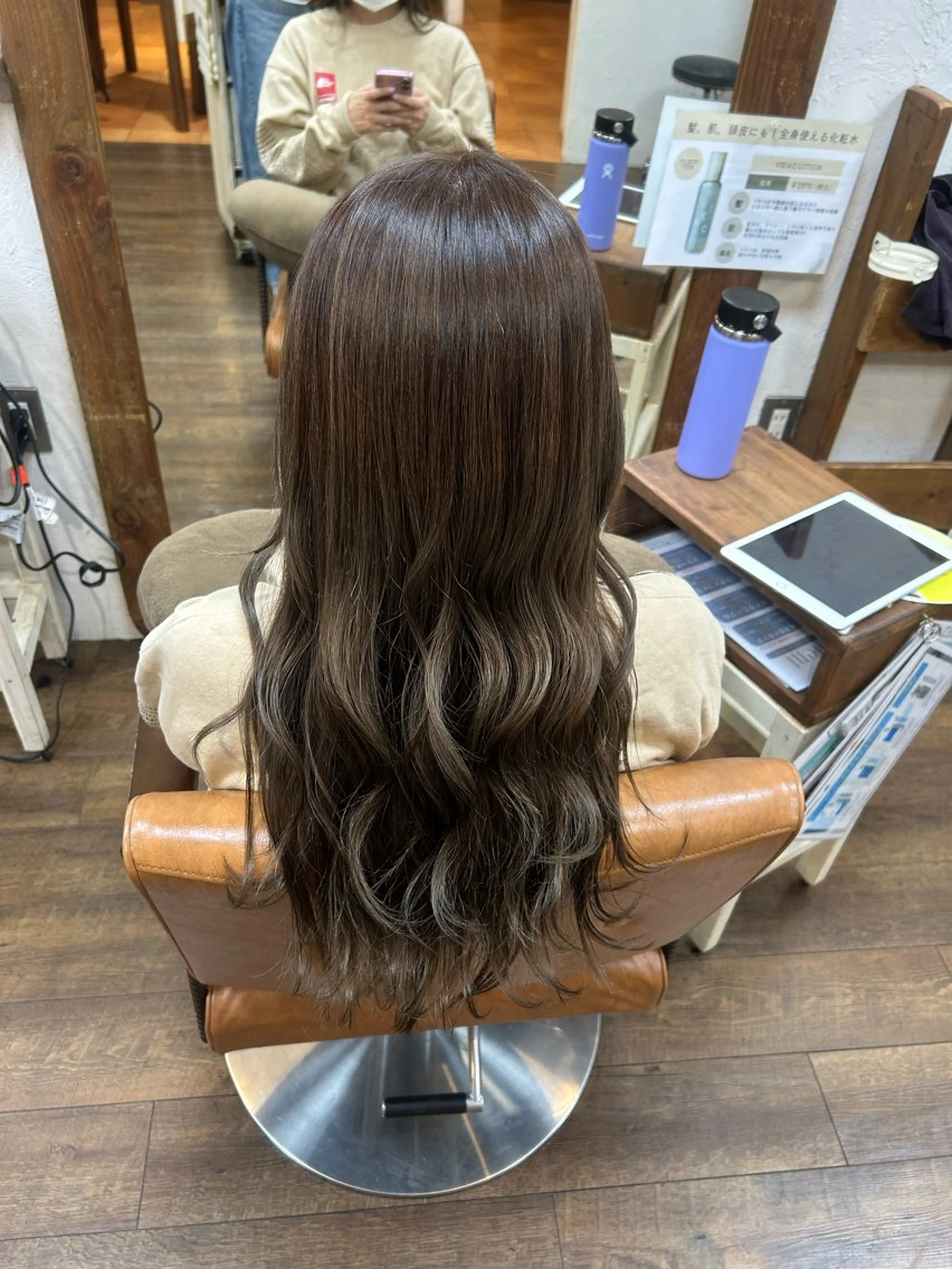 ロング カラー ハイライトカラー ハイライト ヘアカラー 徳 永のヘアスタイル