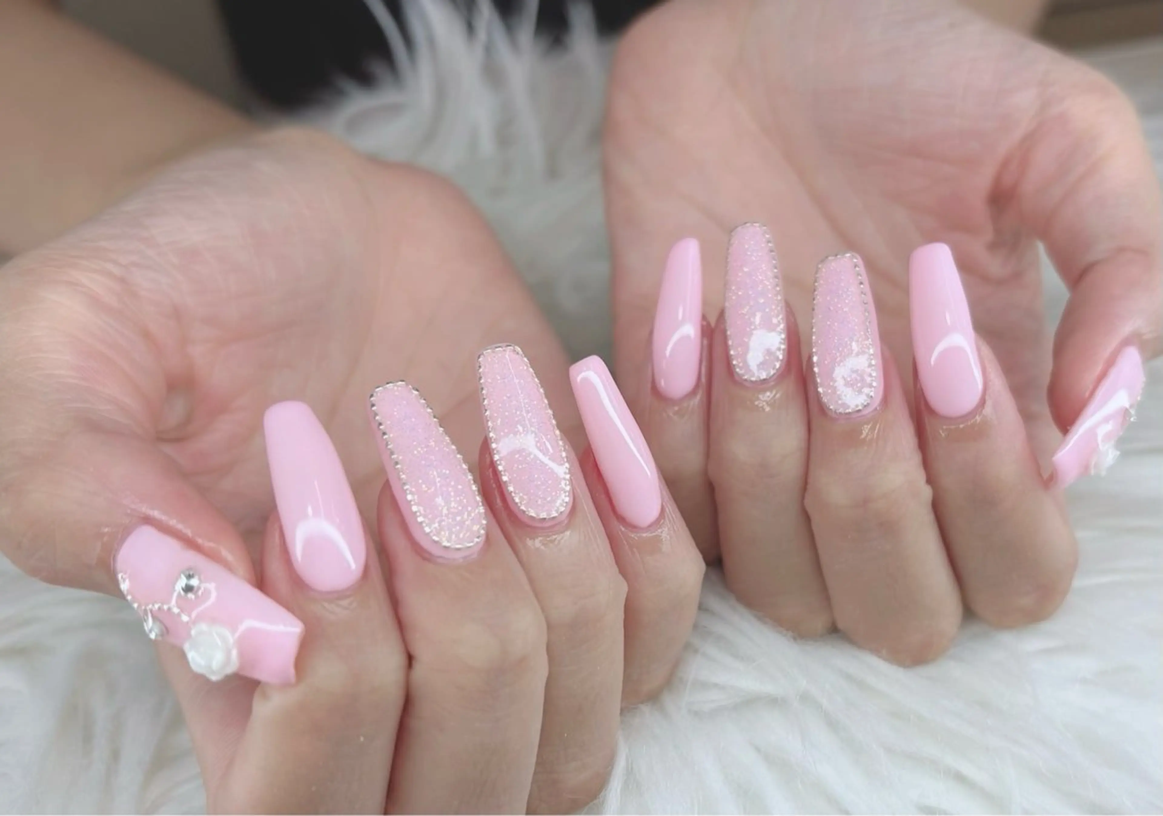 ネイル オーロラネイル ブルー チークネイル フットネイル フレンチネイル NAILS168 大家店のネイルデザイン