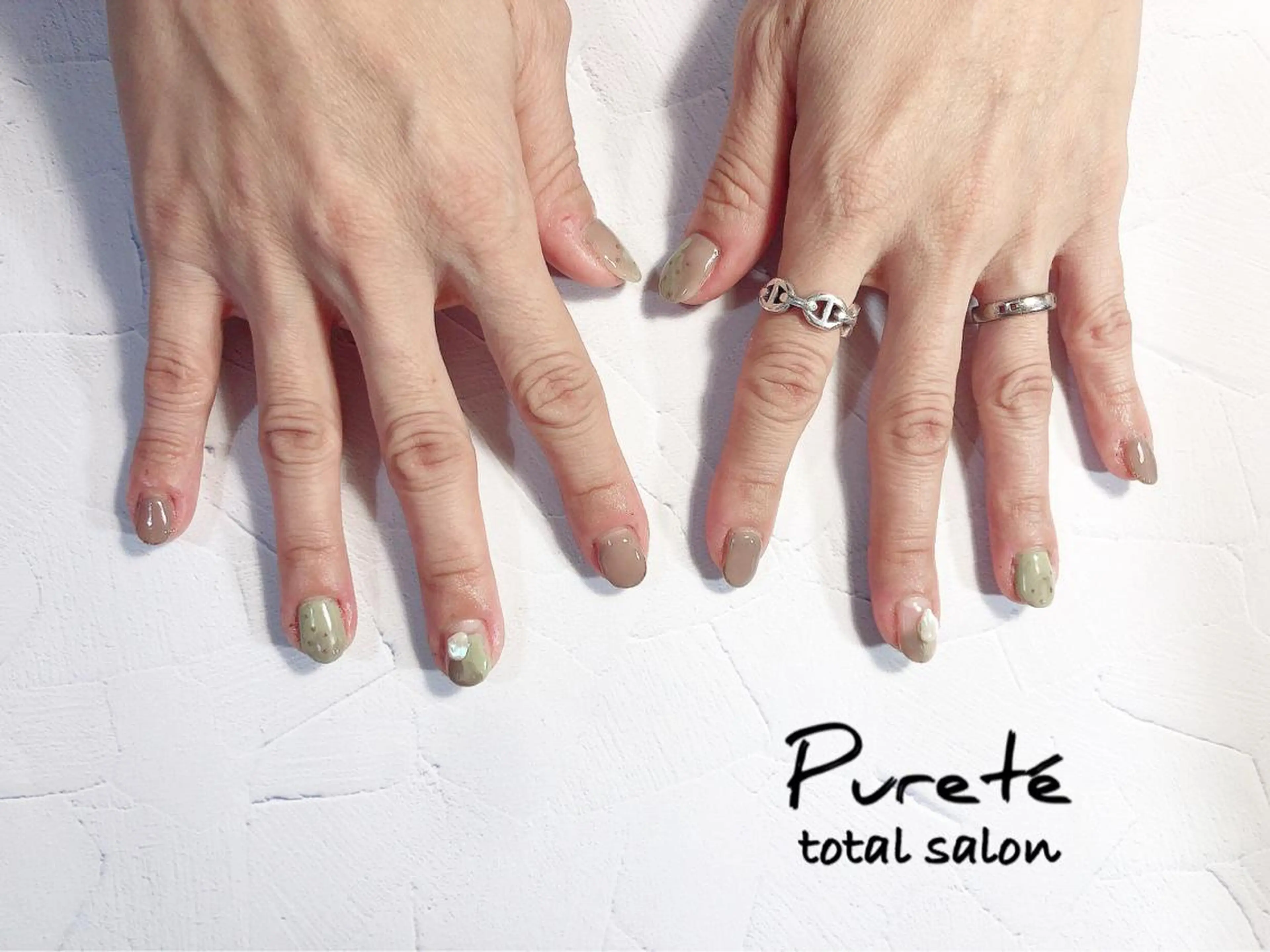 ネイル ニュアンスネイル ピスタチオネイル ハンドネイル nailsalon Puretéのネイルデザイン
