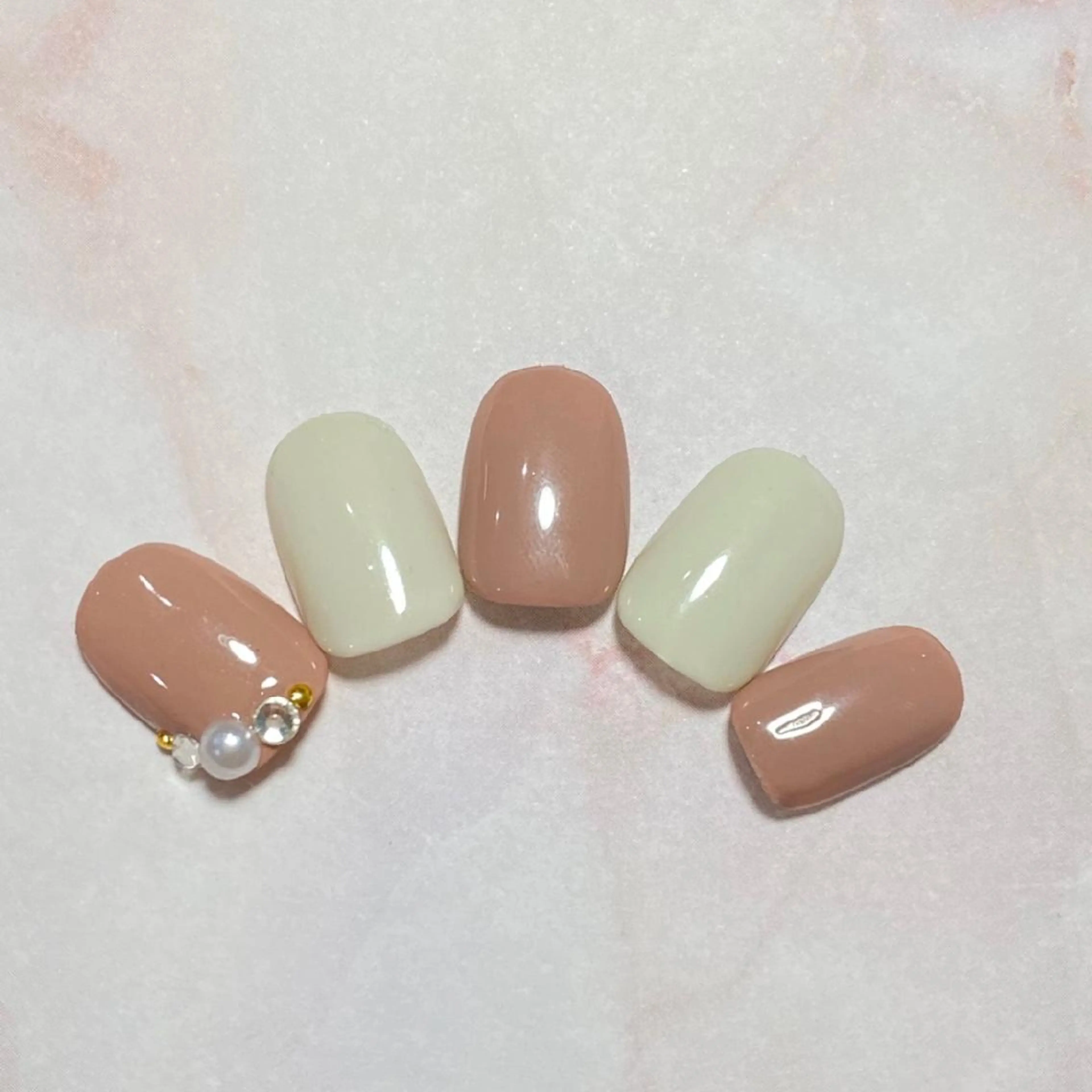 ネイル アートネイル ワンカラーネイル ハンドネイル Nail&eye Belire 新宿のネイルデザイン