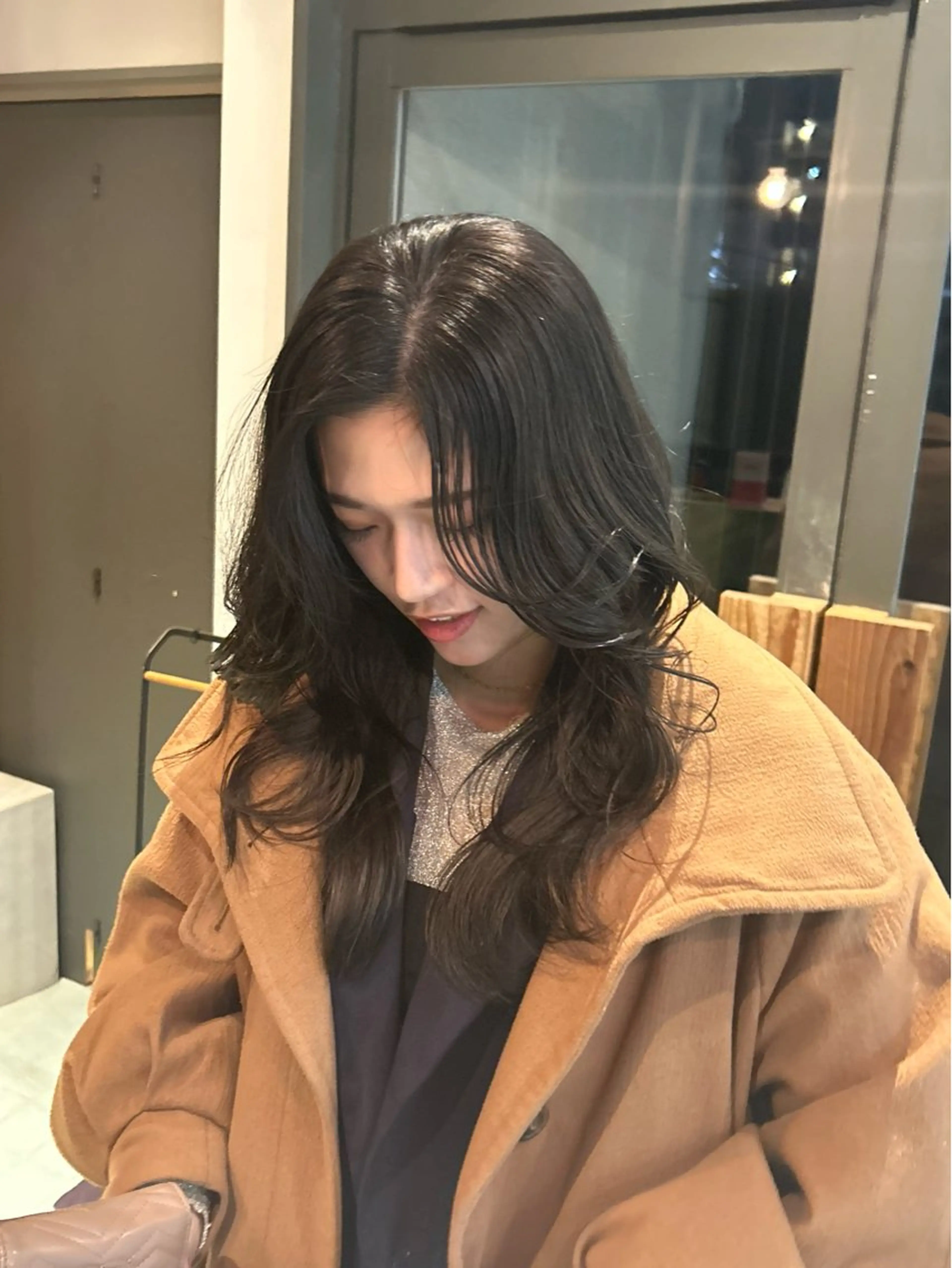 ロング カラー MUKU 市川 莉花のヘアスタイル