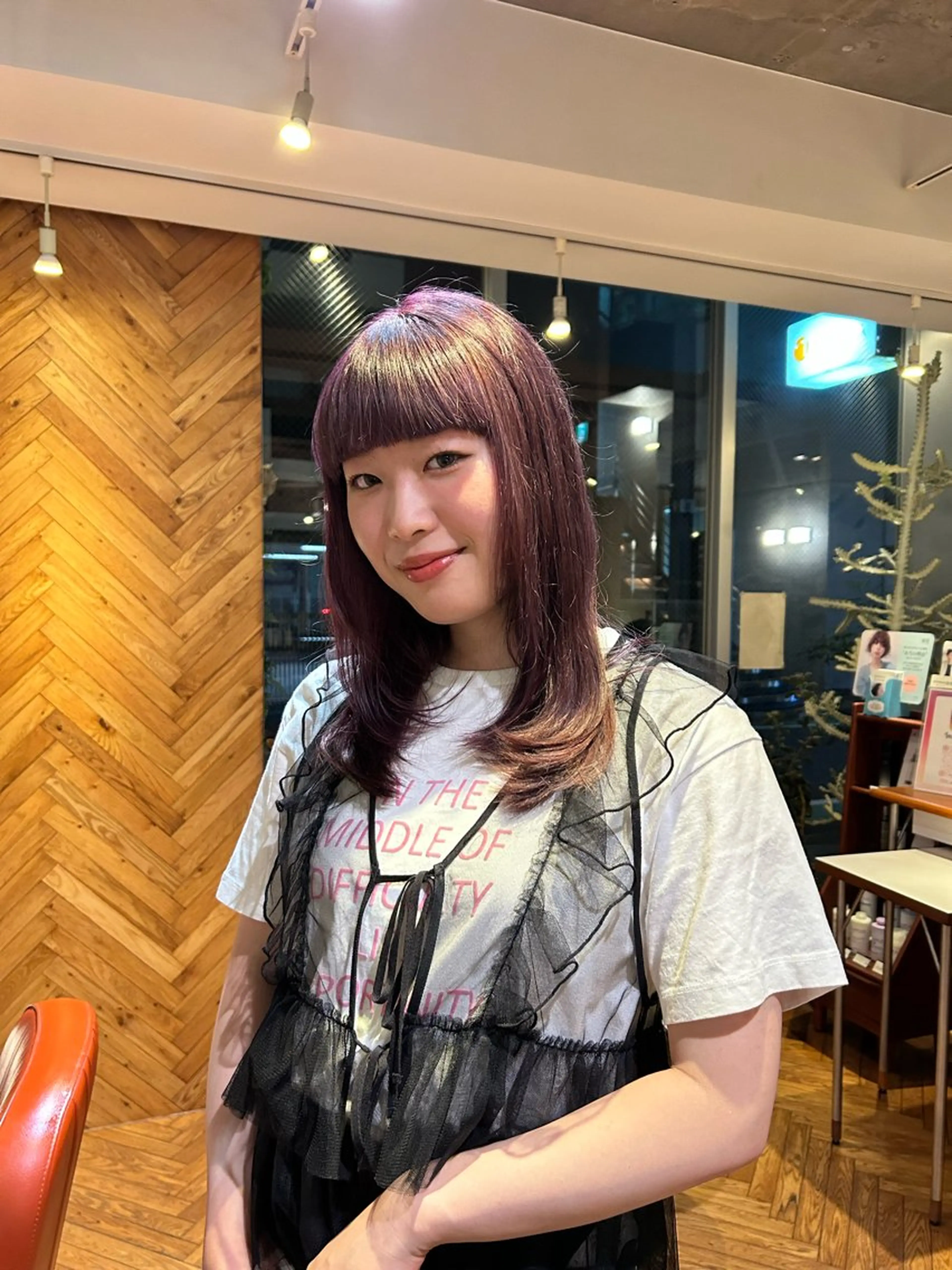 ミディアム パープルカラー ヘアカラー Toca所属・齋藤 穂乃花のヘアスタイル