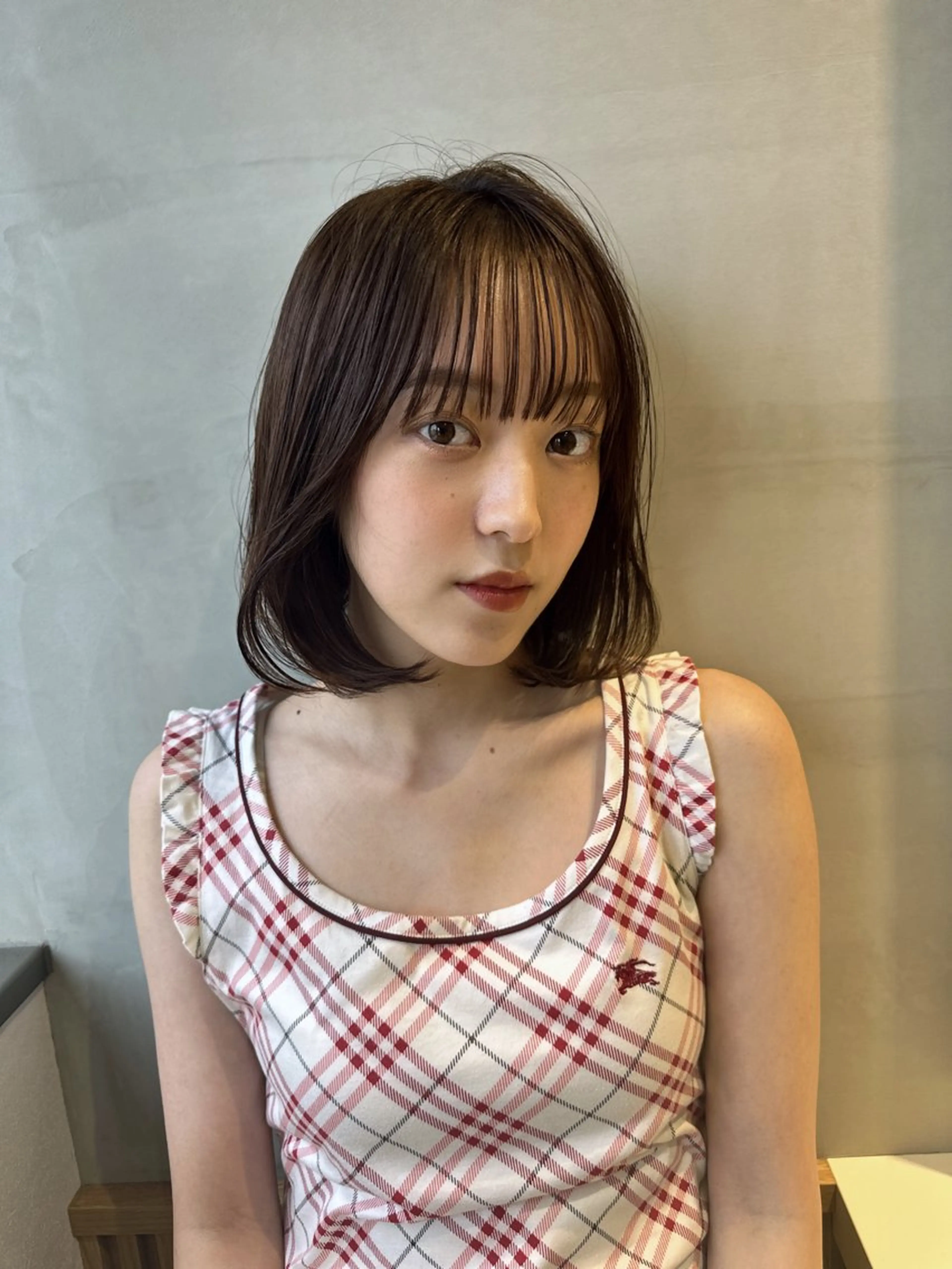 ミディアム カット ヘアカラー かえ🩶韓国ボブ🎀 透明感カラー🥣のヘアスタイル