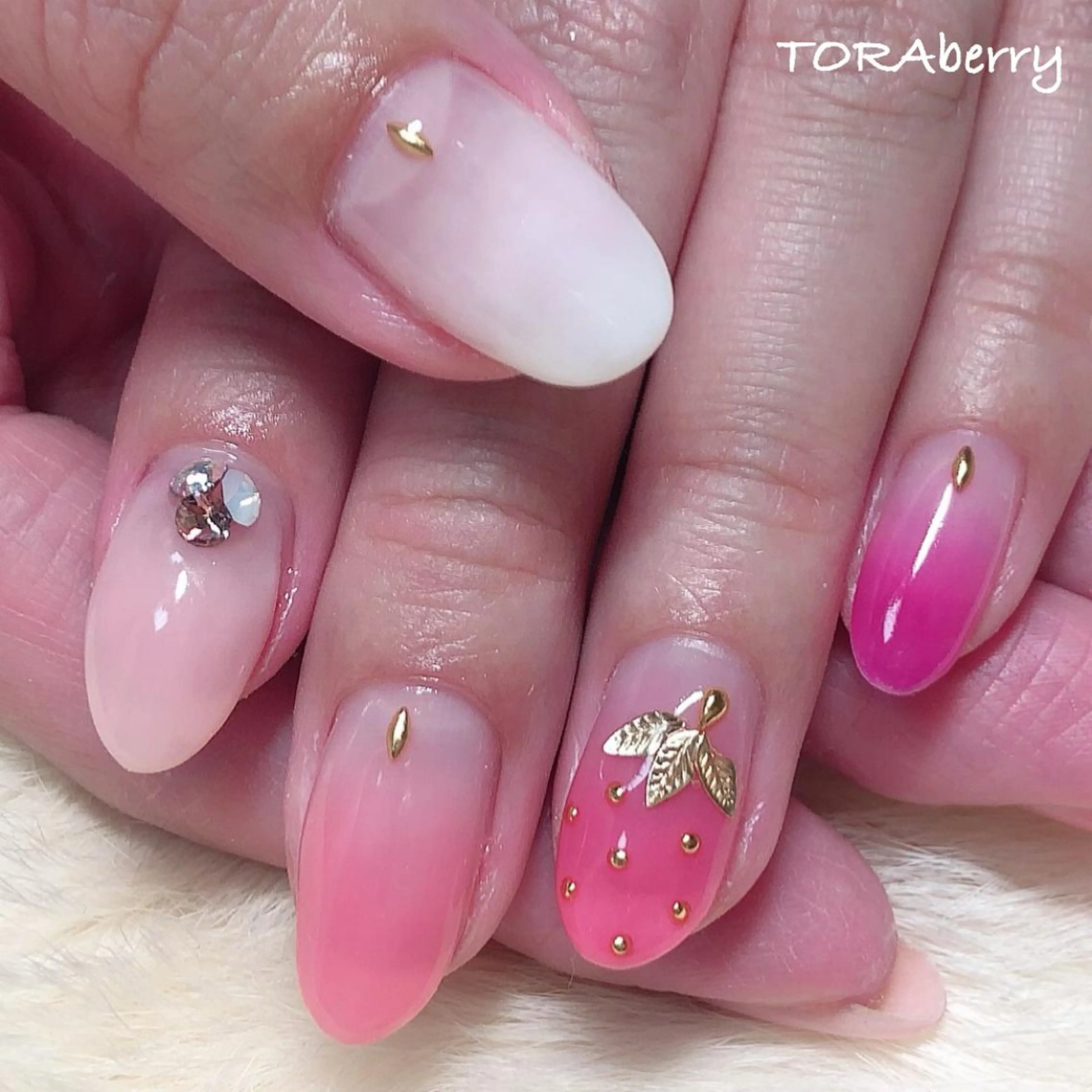 ネイル ハンドネイル ネイリスト なつみのネイルデザイン