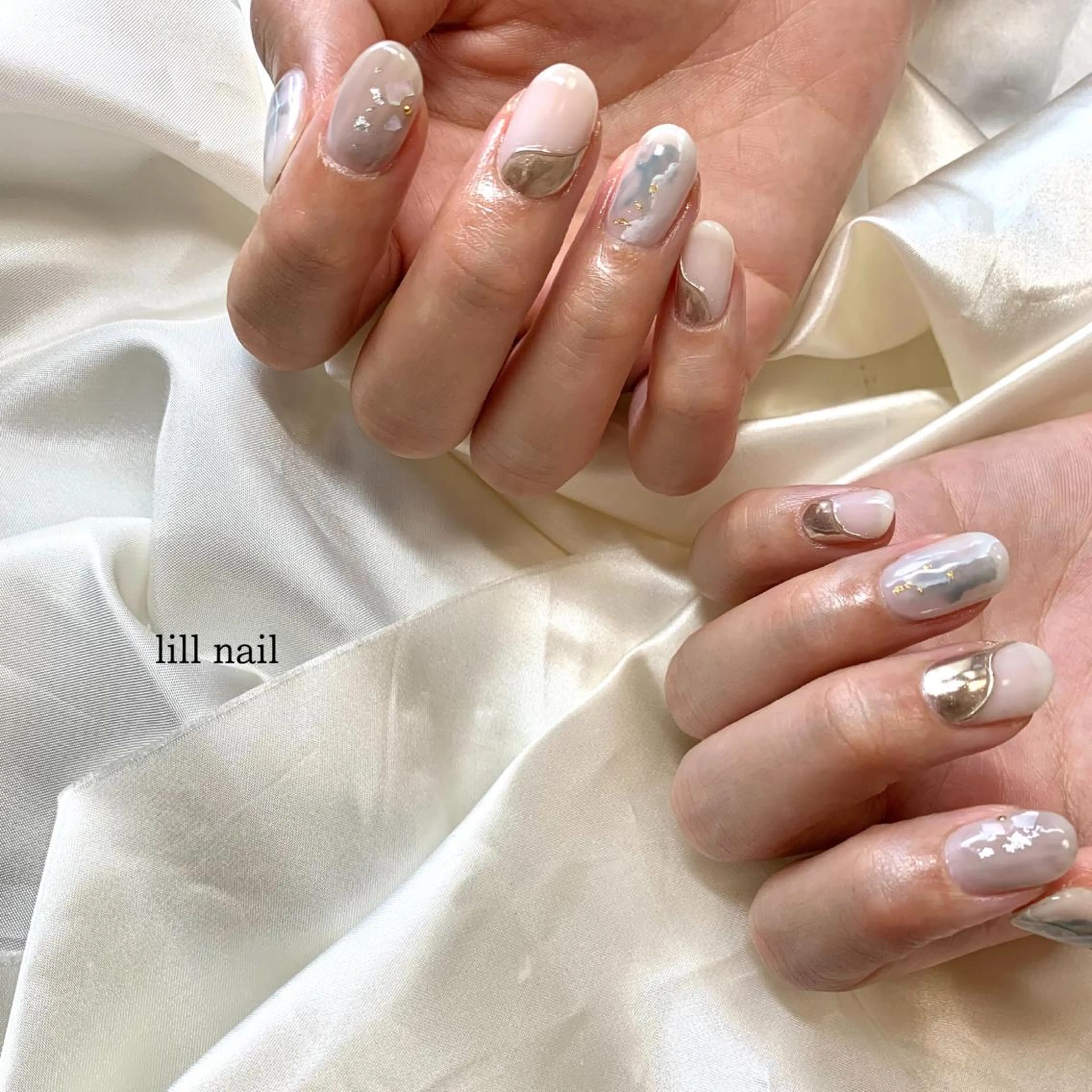 ミディアム pllia beautyのネイルデザイン