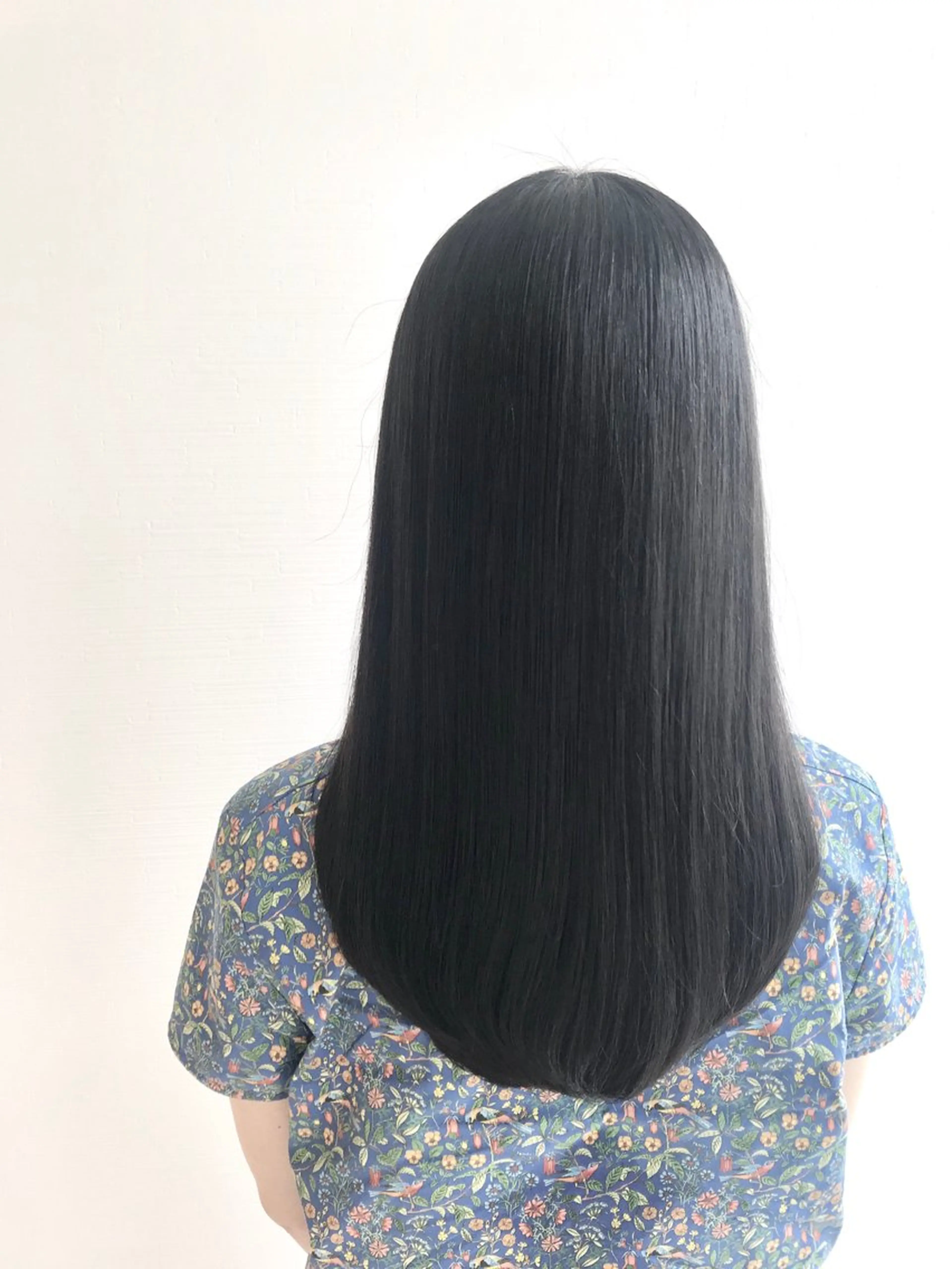 セミロング カラー 髪質改善 トリートメント 🌈ハイトーン髪質改 善🌈polon🌟のヘアスタイル