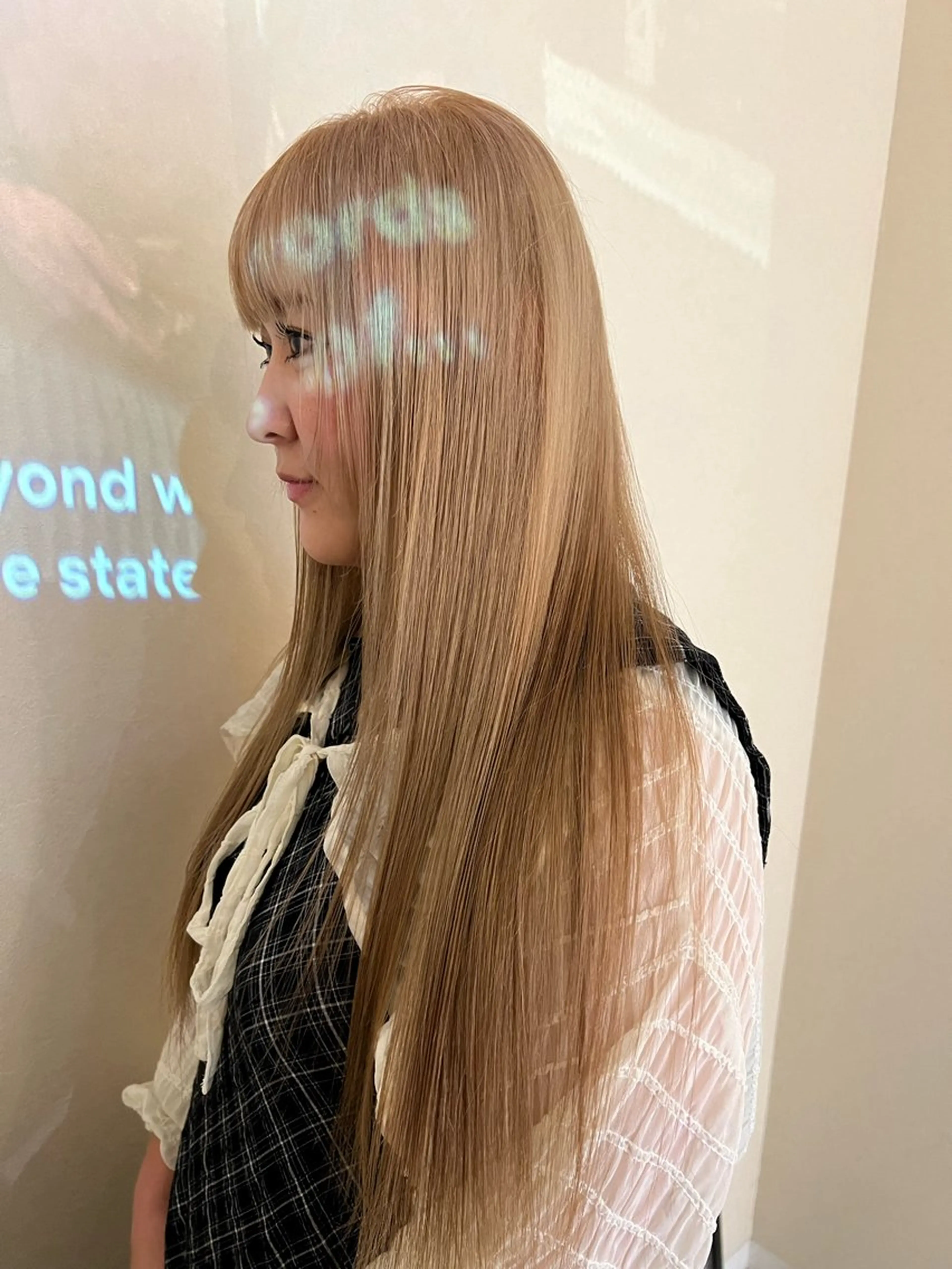 ロング カラー ブリーチ ケアブリーチ yasuda juriのヘアスタイル