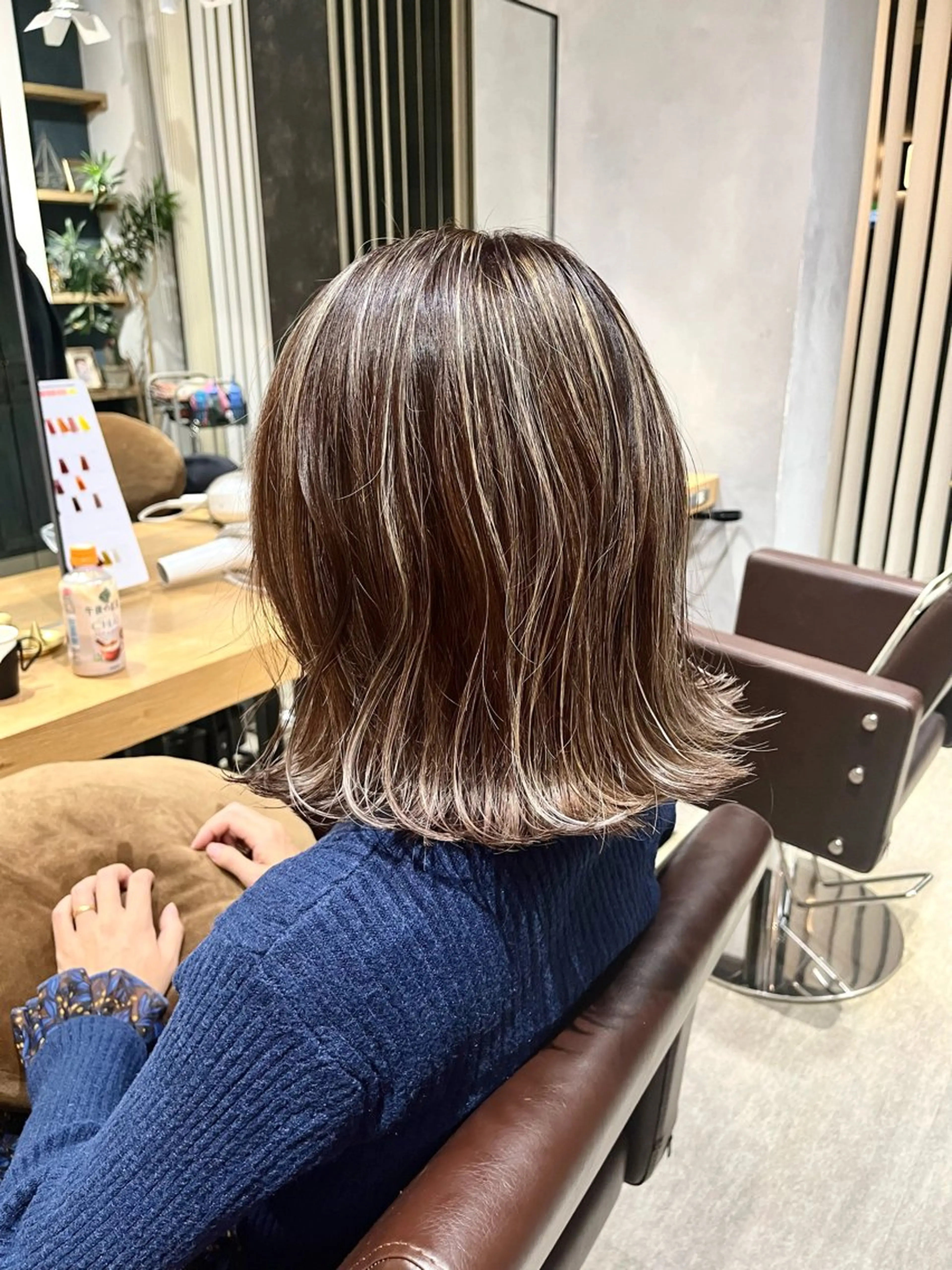 【白髪ボカシにもオススメ🌈】コントラストハイライト+カット+イルミナカラー+艶TR🌈の写真