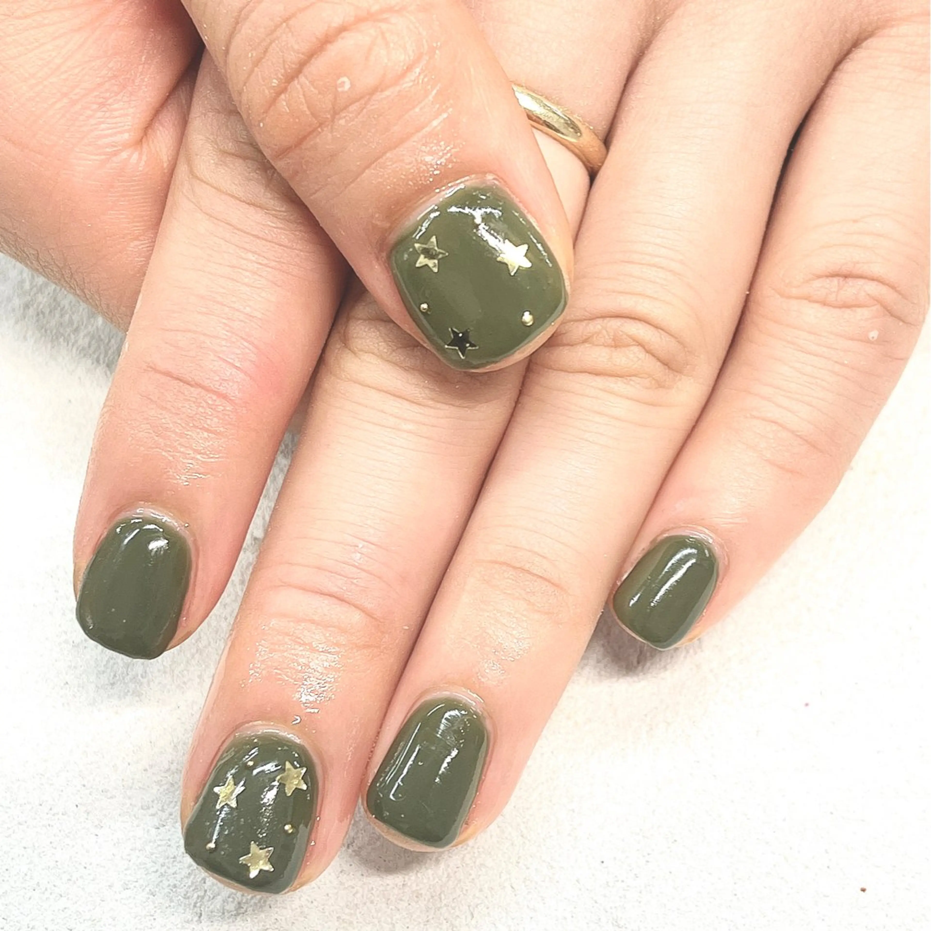 ネイル アートネイル フットネイル フレンチネイル ジェルネイル ゴールド ハンドネイル Bianca市ヶ谷店 Aiuraのネイルデザイン