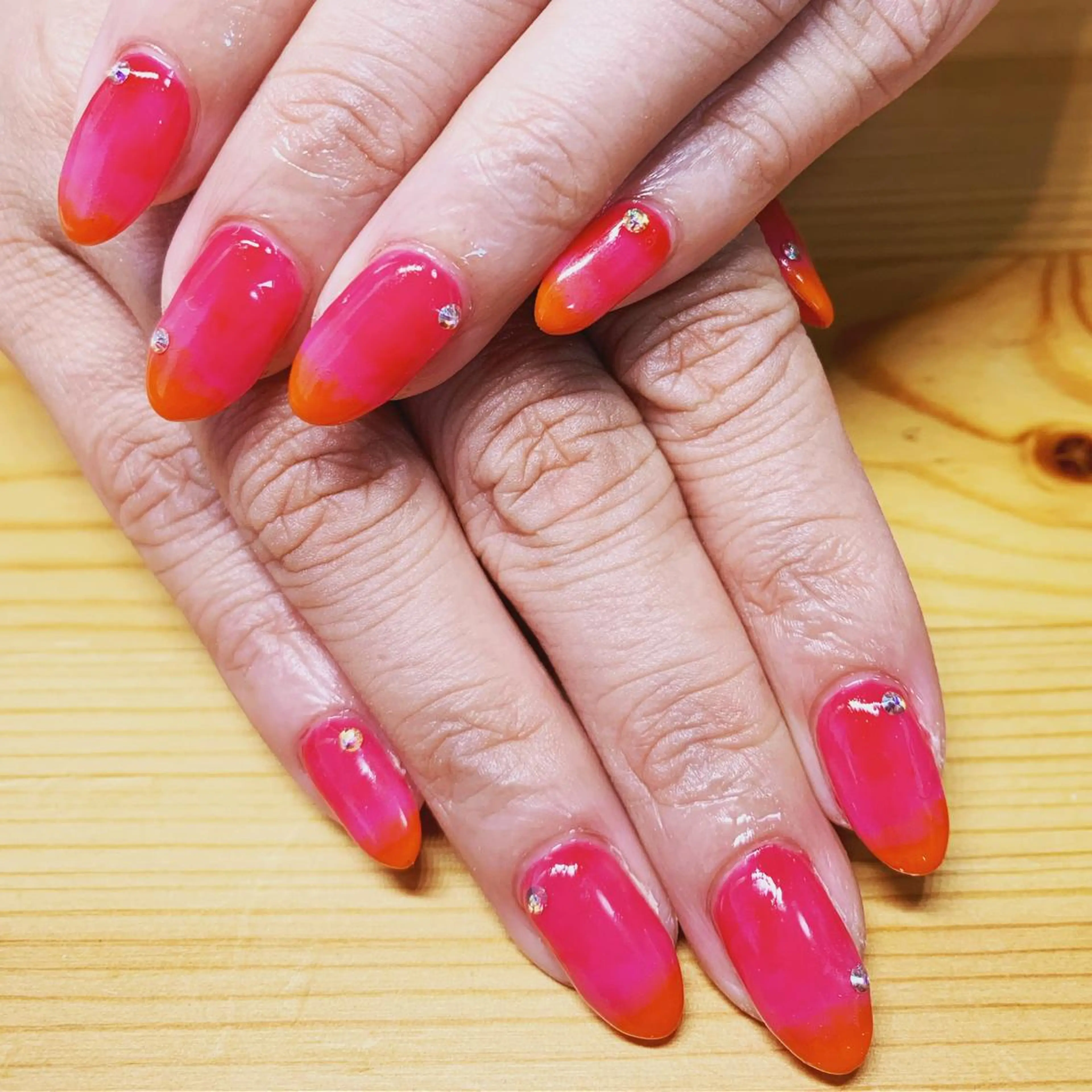 ネイル ハンドネイル フットネイル Adite nailのネイルデザイン