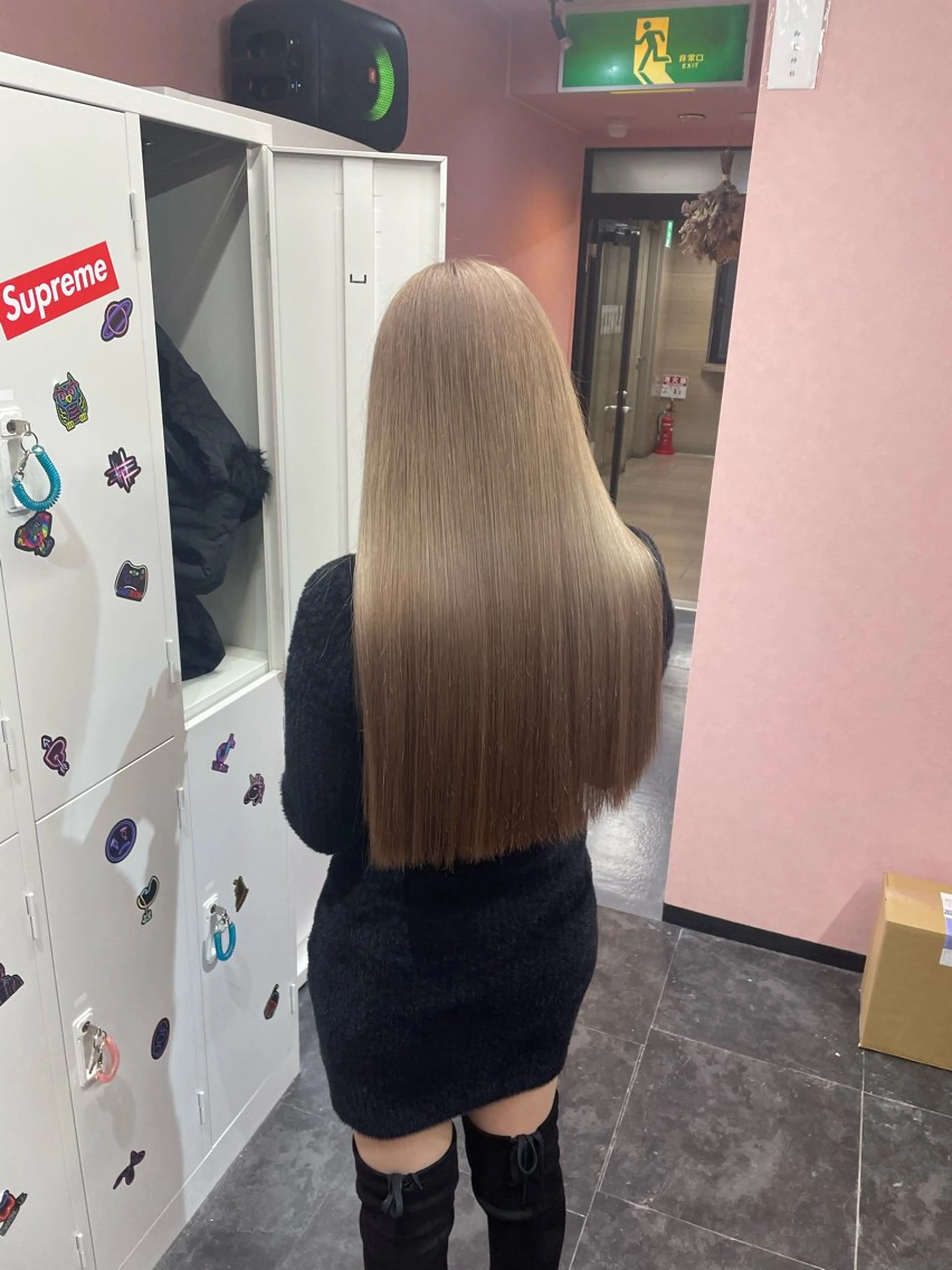 🩶ブリーチされてる方おすすめ🩶ホワイトブリーチカラー＋似合わせカット+Trの写真