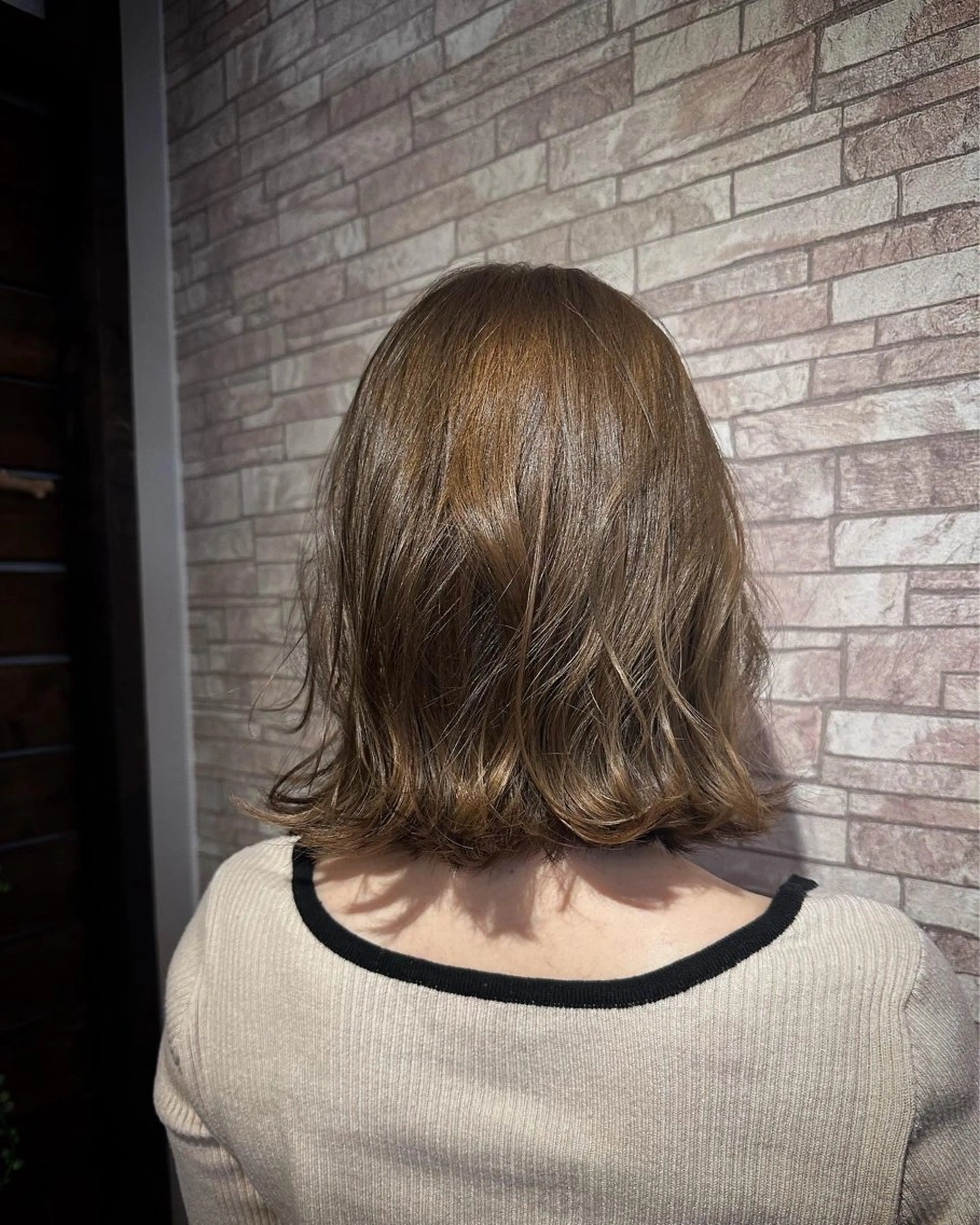 ミディアム kuma +所属・樋口 さくらのヘアスタイル