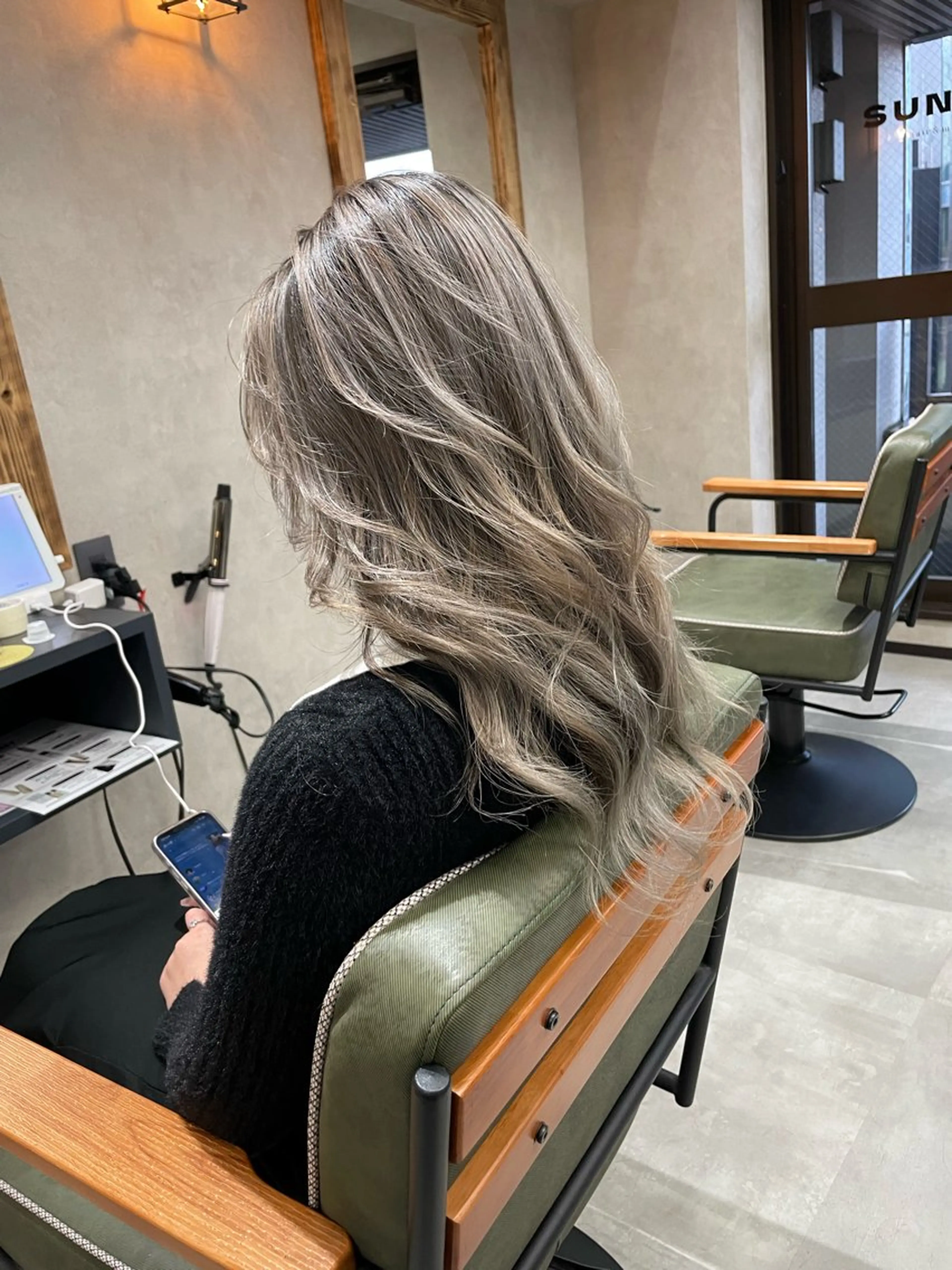 ロング カラー パーマ ヘアアレンジ メンズ メンズバレイヤージュ バレイヤージュ レイヤーカット SUNNY ななのヘアスタイル