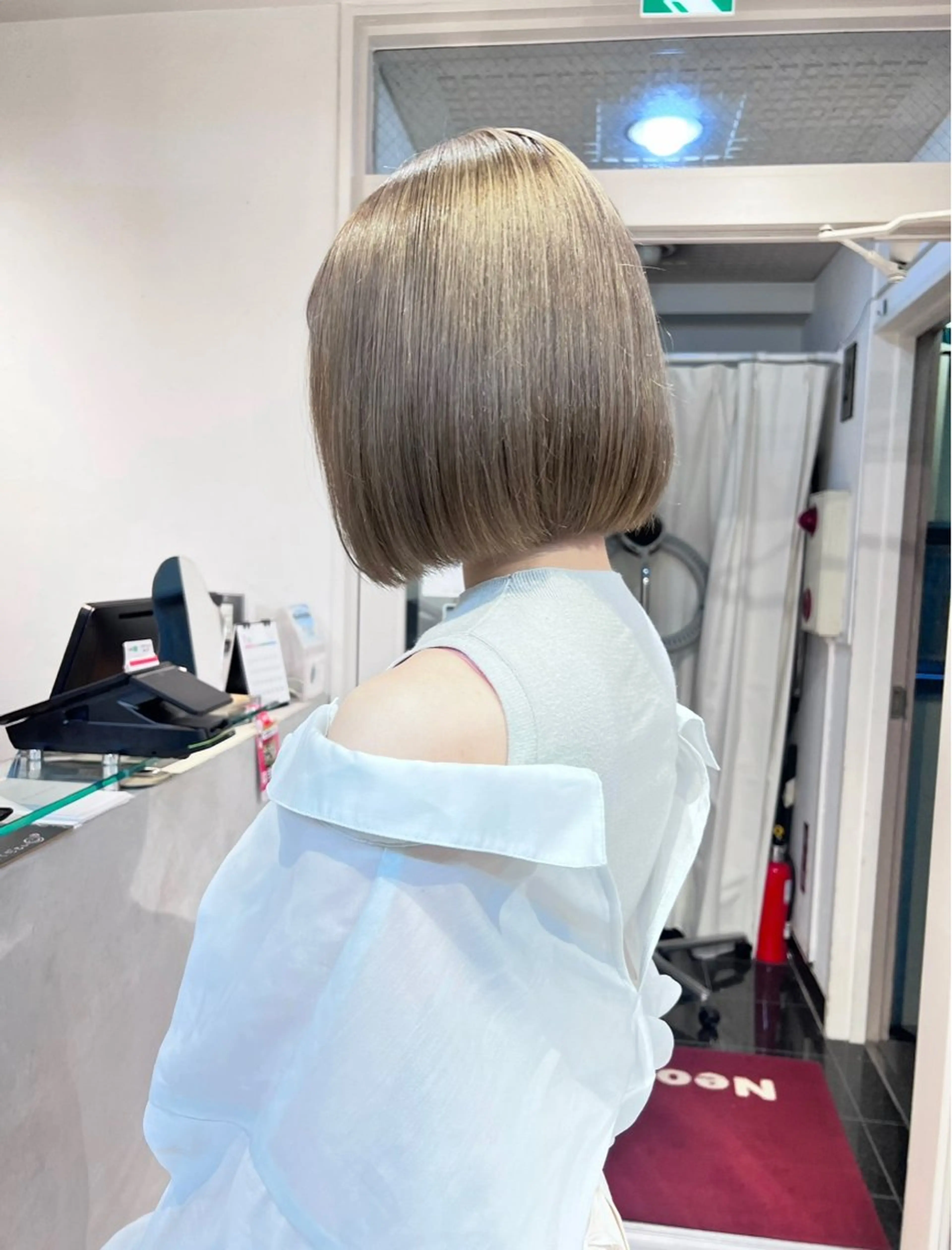 ショート センターパート /ニュアンスパーマのヘアスタイル