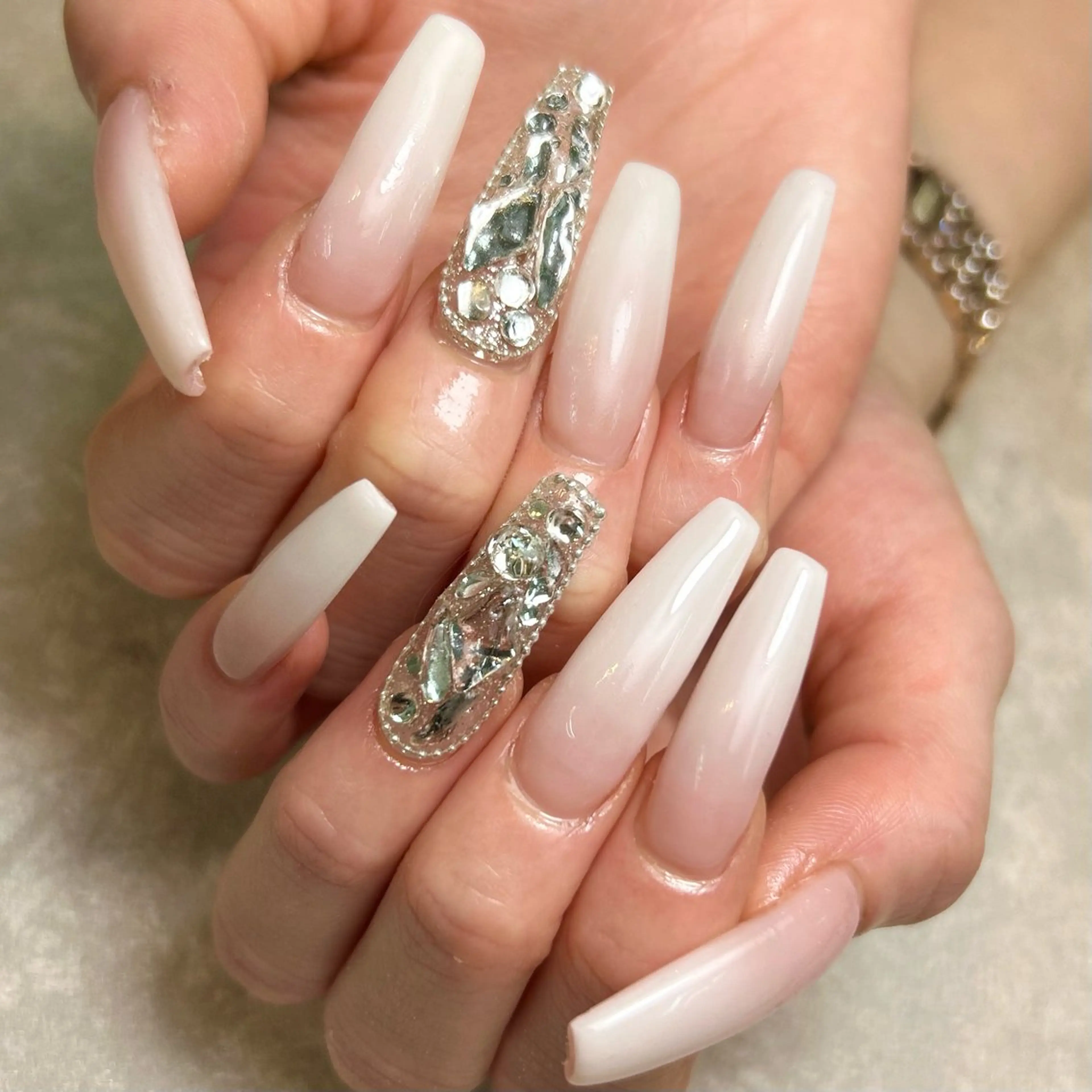 ネイル スカルプネイル ネイルサロンmuumii所属・東十条muumii ネイルまつ毛のネイルデザイン