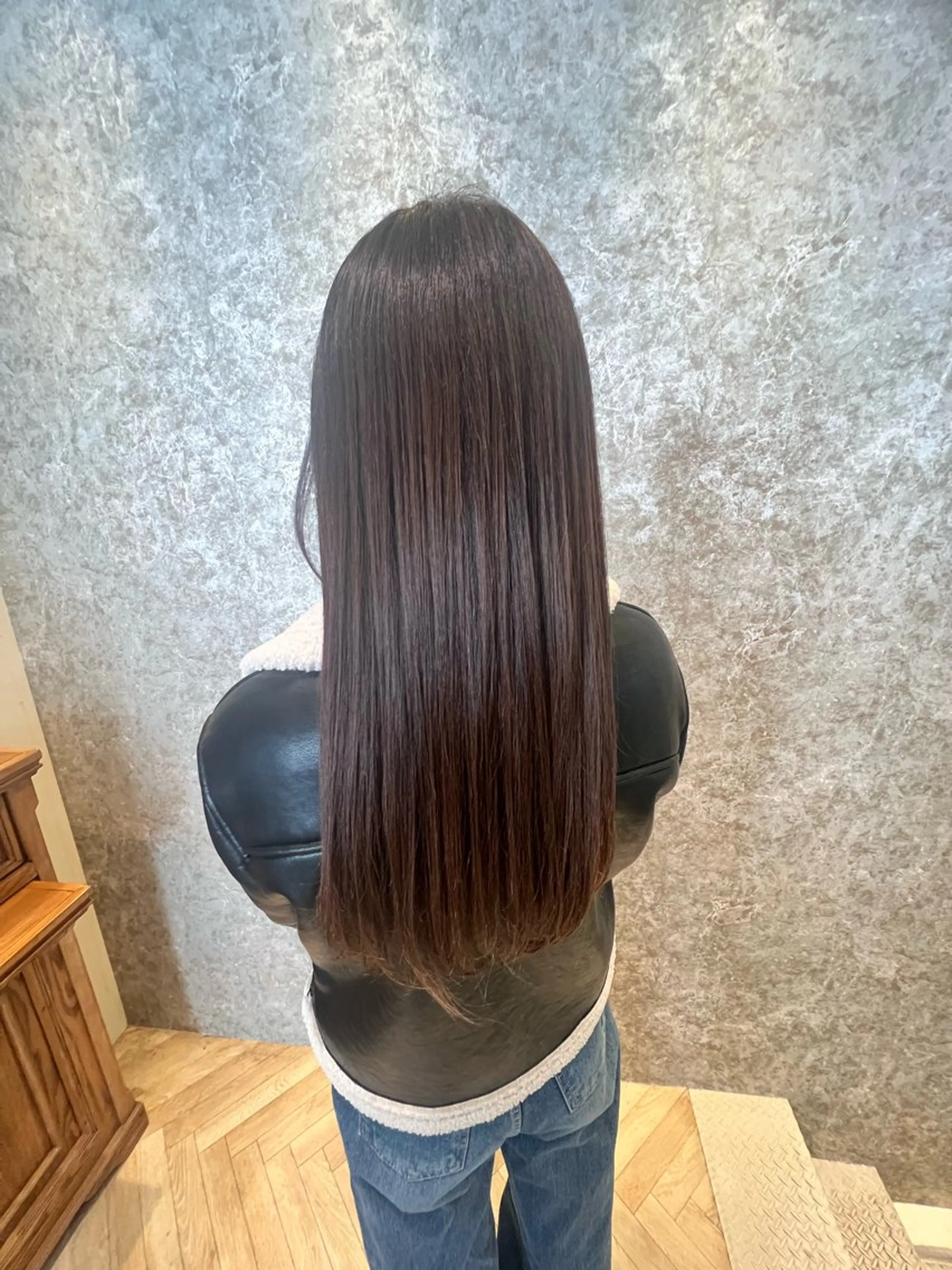 【手強い湿気対策🌧】ふんわりストレートパーマ×カットの写真