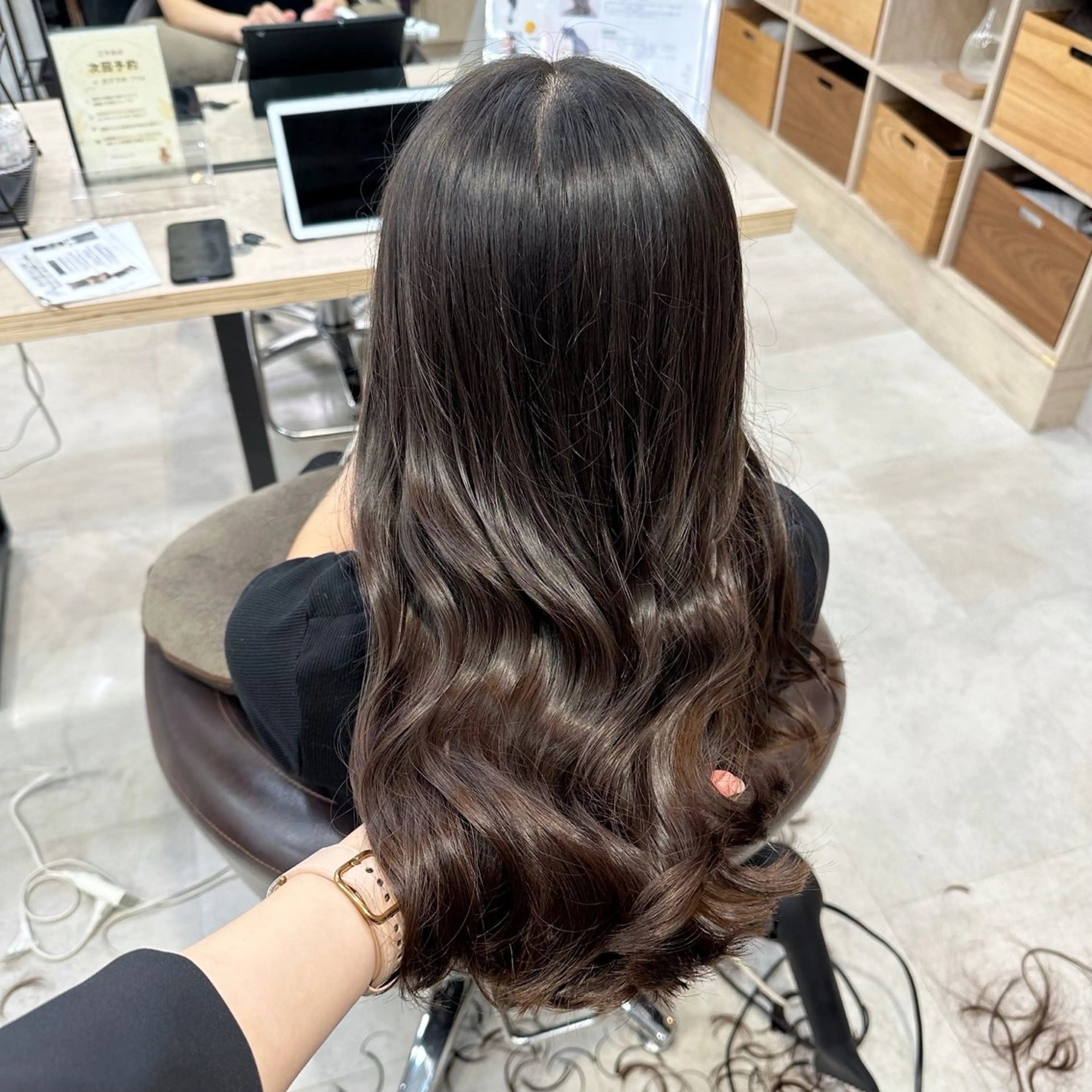 ロング カット ピンク・ラベンダー 艶カラー🍁かえでのヘアスタイル