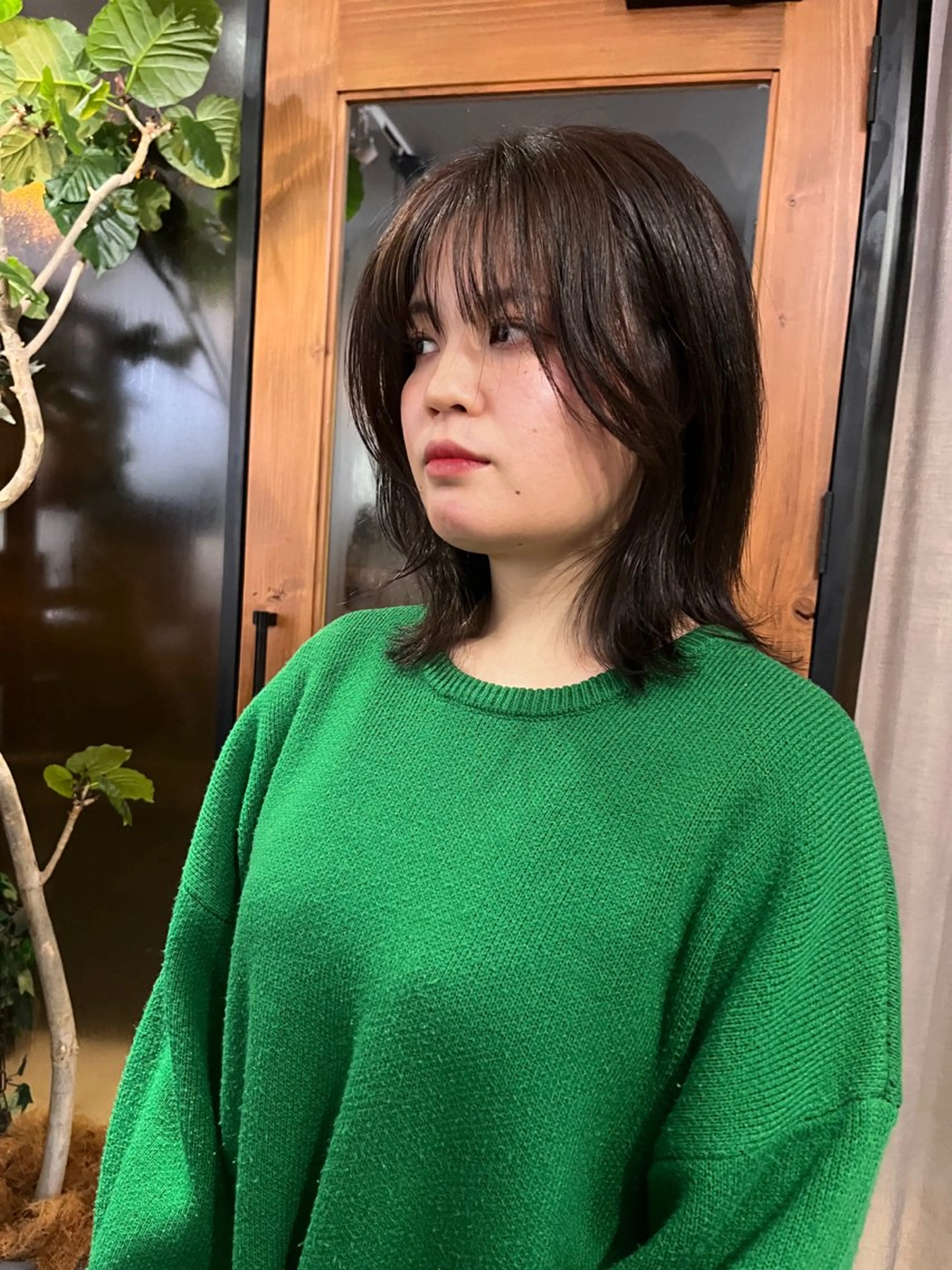 ミディアム カラー ブリーチ ハイトーンカラー 友 美海のヘアスタイル