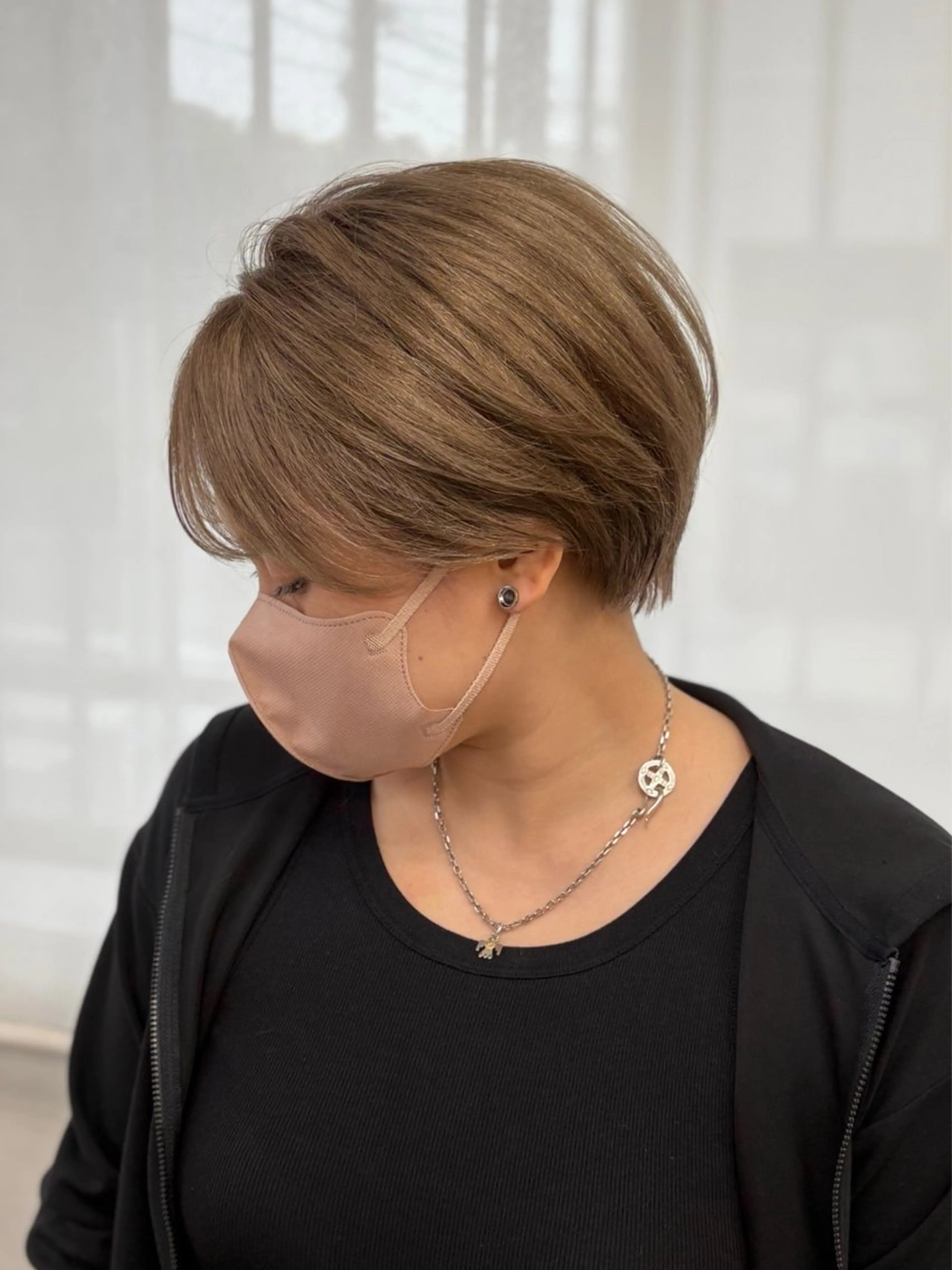 ショート ショートヘア カット ヘアカラー トリートメント Ring  by Moremuu所属・issy/ハイライト ハイトーン／レイヤーのヘアスタイル