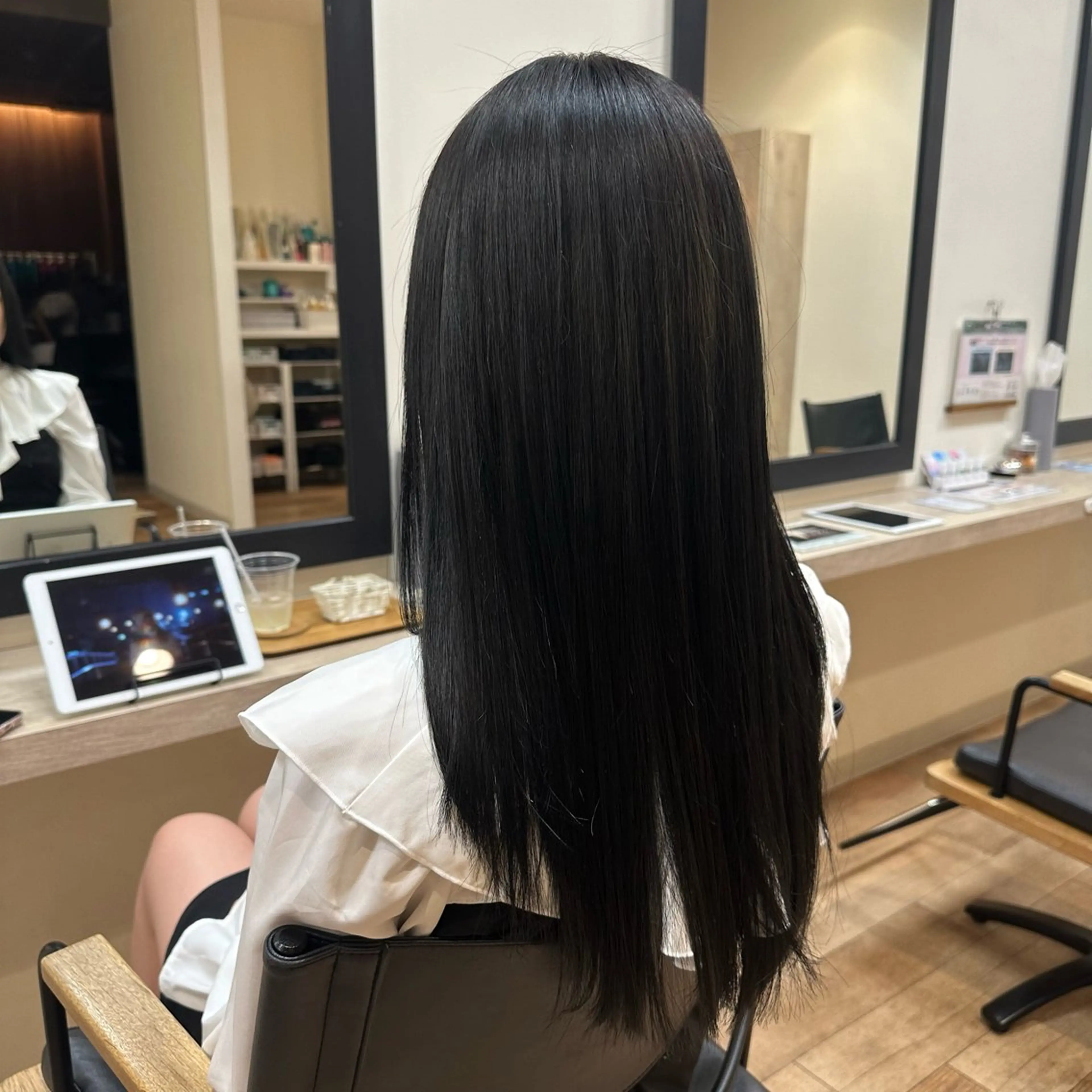 ロング カラー 黒髪 FADELESS《フェイドレス》所属・🦋韓国モテカラー 🦋𝕐𝕌𝕀のヘアスタイル