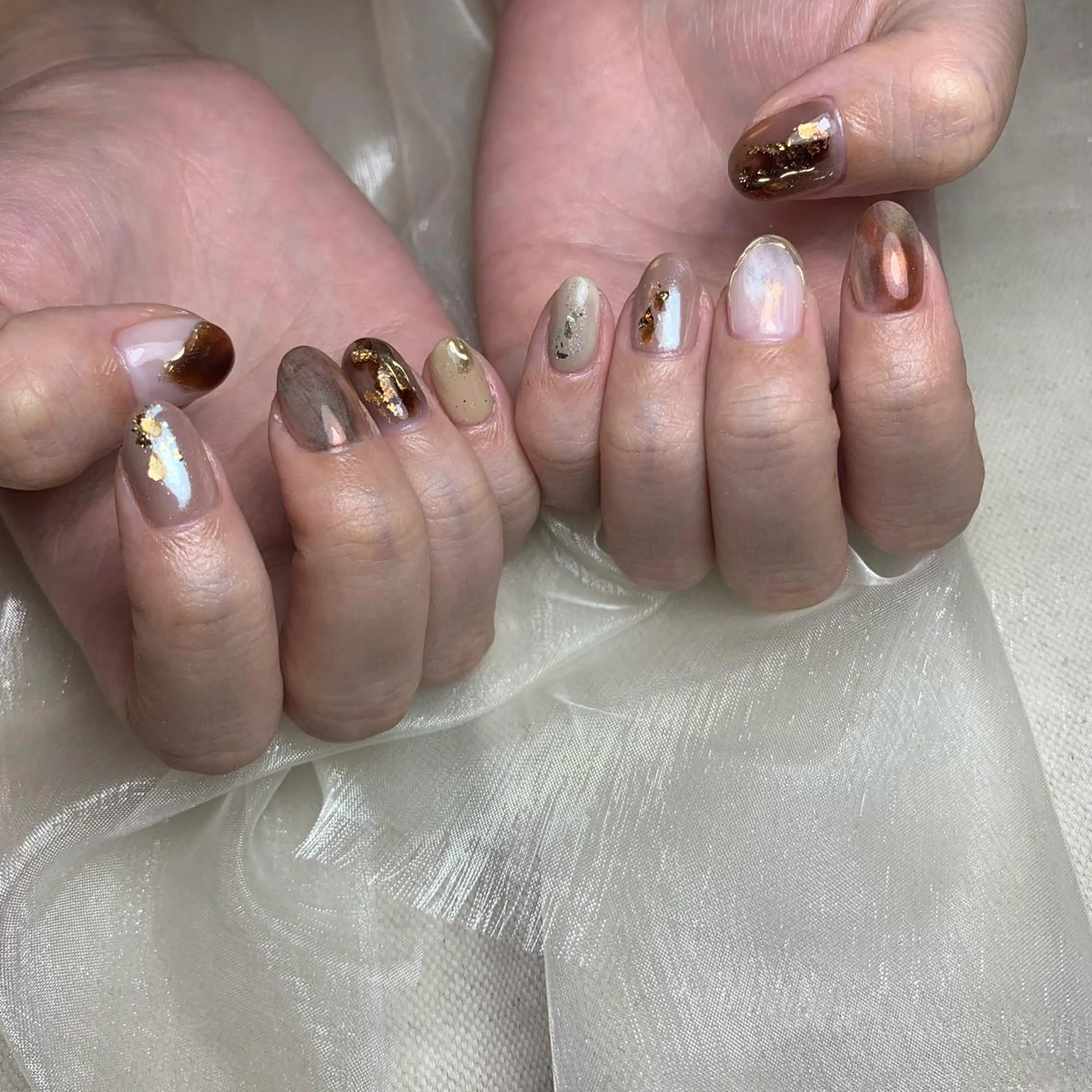 ネイル repos~ルポ~所属・里見 麗のネイルデザイン