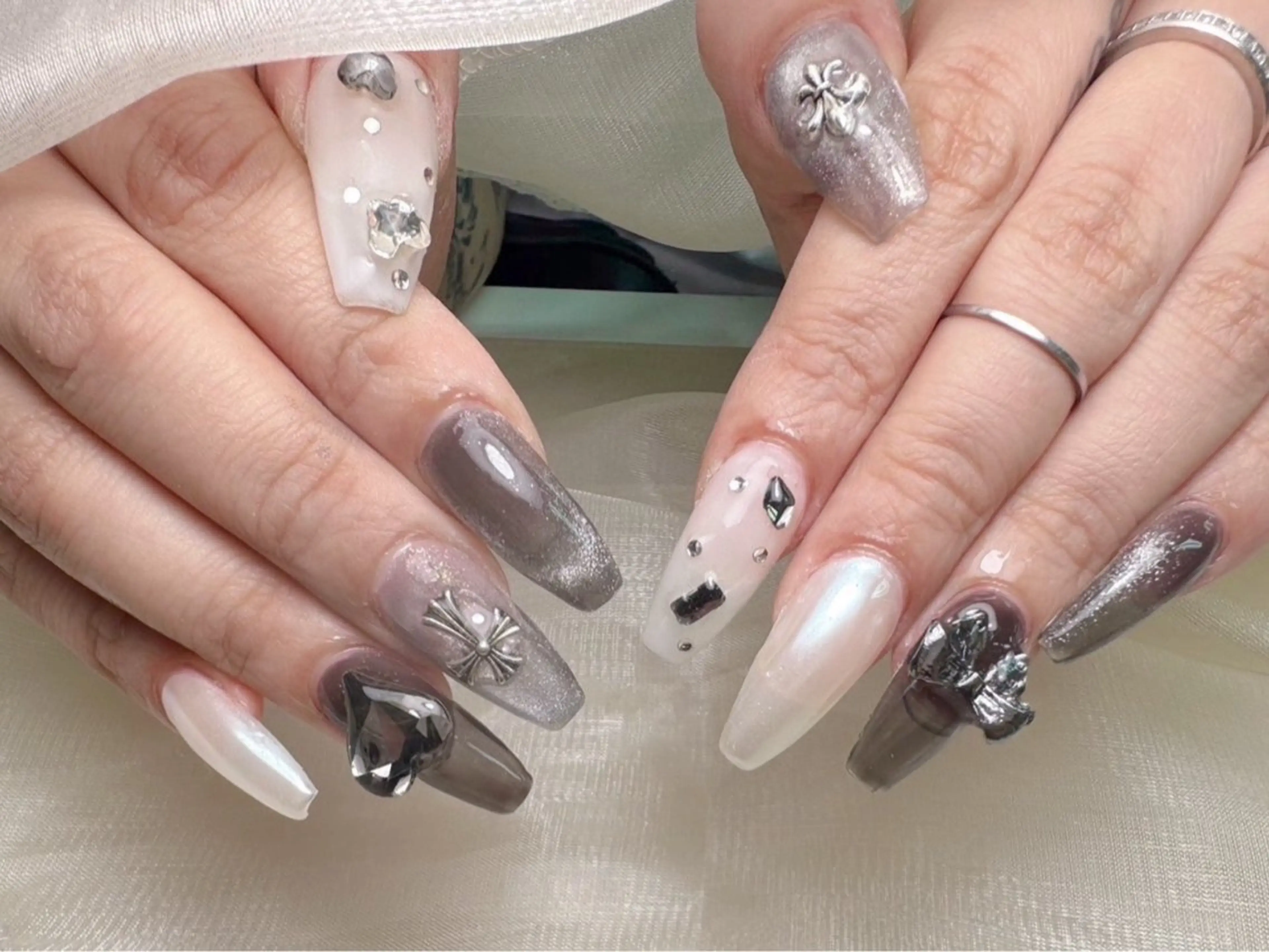 ネイル フットネイル lucky nail 歌舞伎町のネイルデザイン