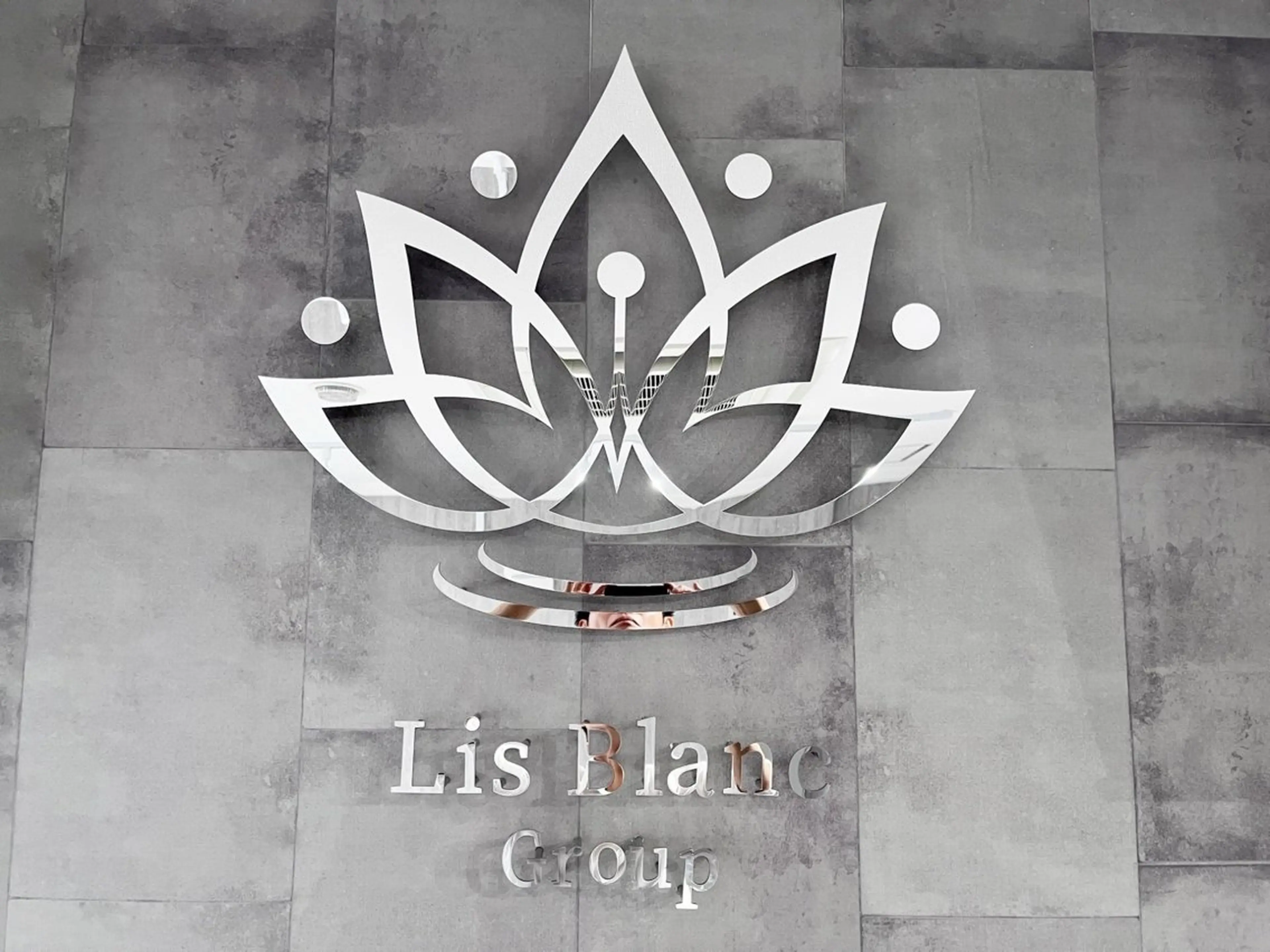 ネイル LisBlanc ATSUKOのネイルデザイン