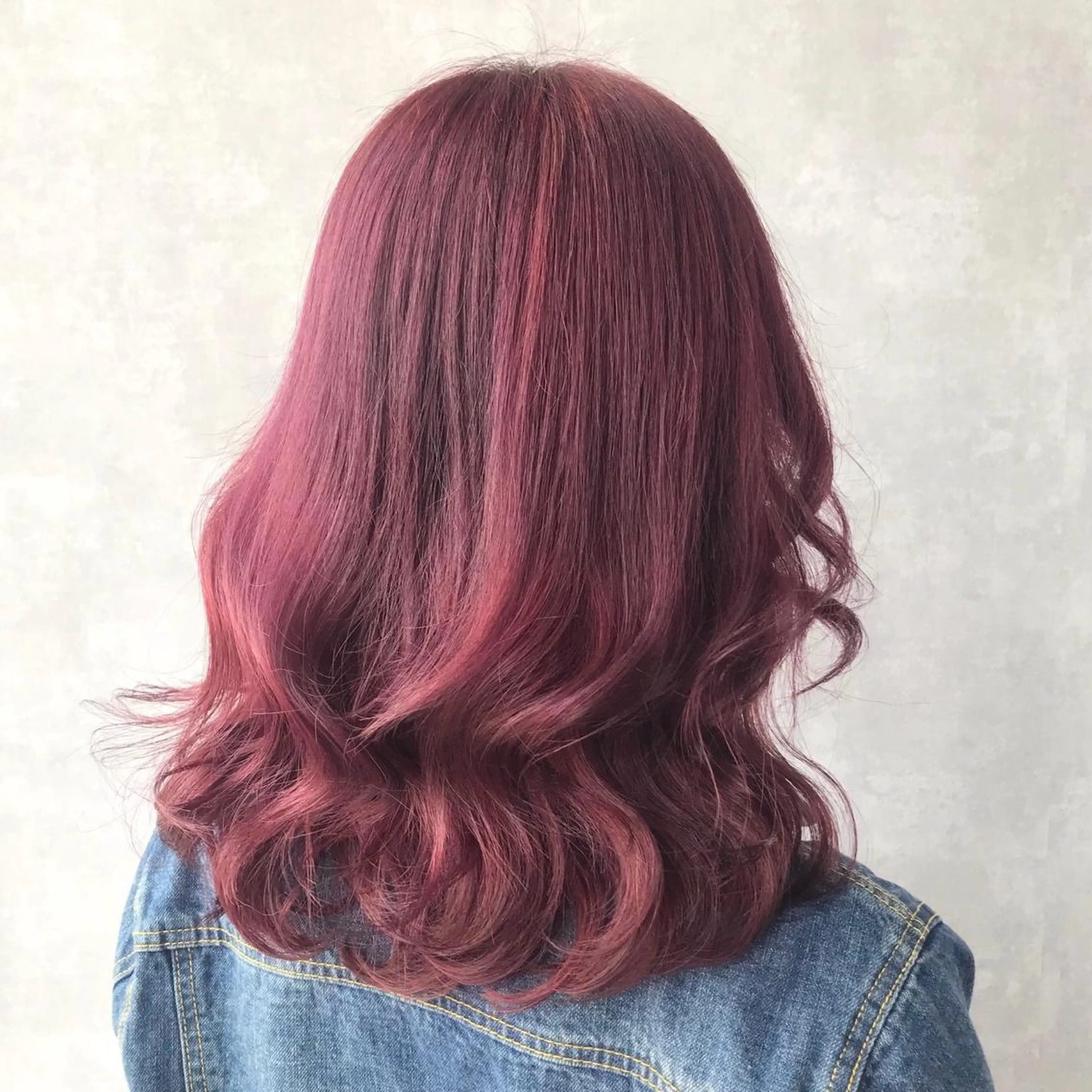 ロング カラー ブリーチ ピンクカラー ヨシンモリ ムルギョル巻き 韓国風ヘア サロウィン所属・K-POP好き美容師 🇰🇷Kai.Yのヘアスタイル