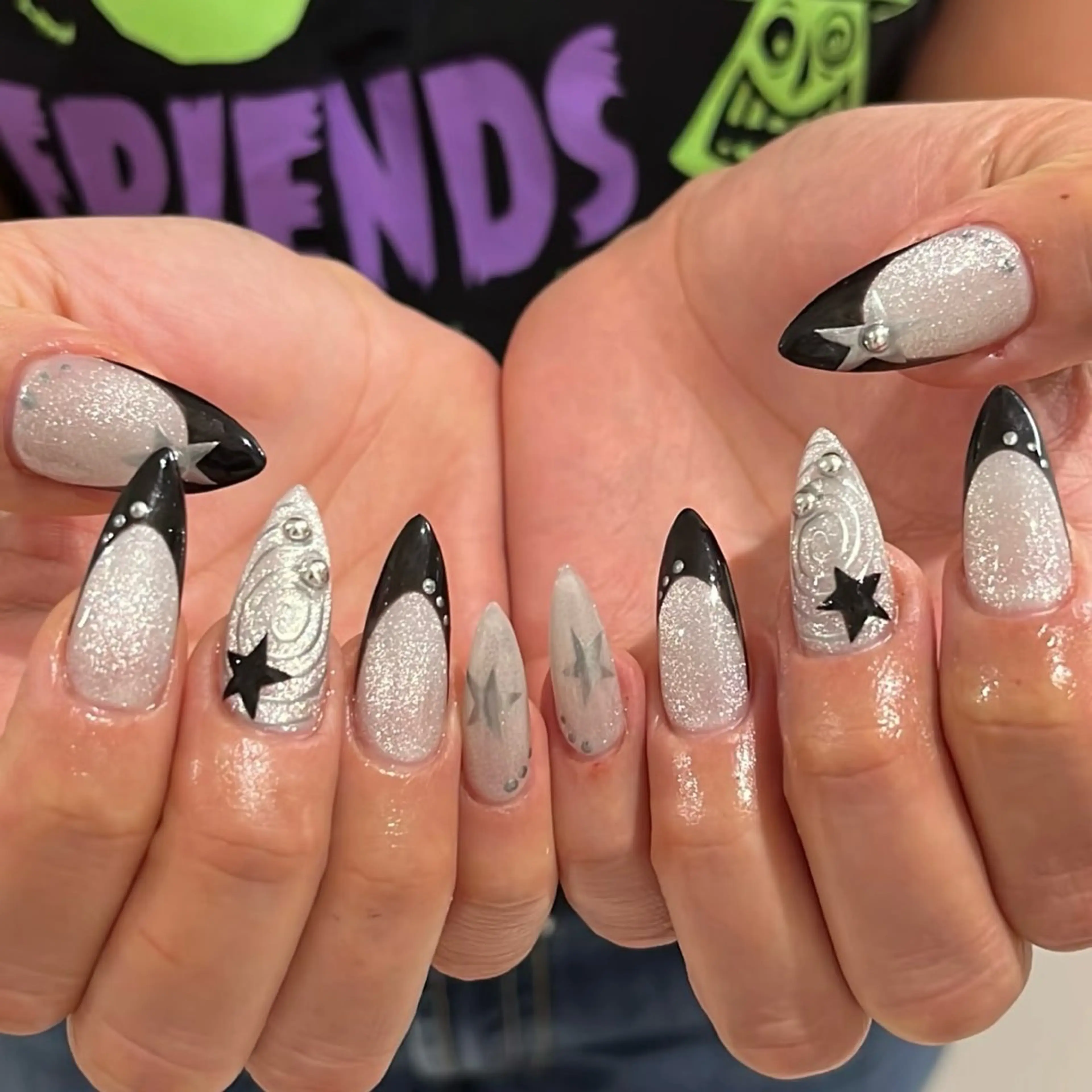 ネイル オーロラネイル 長さ出し フレンチネイル ジェルネイル ガラスフレンチ ハンドネイル Rela・S NAILのネイルデザイン