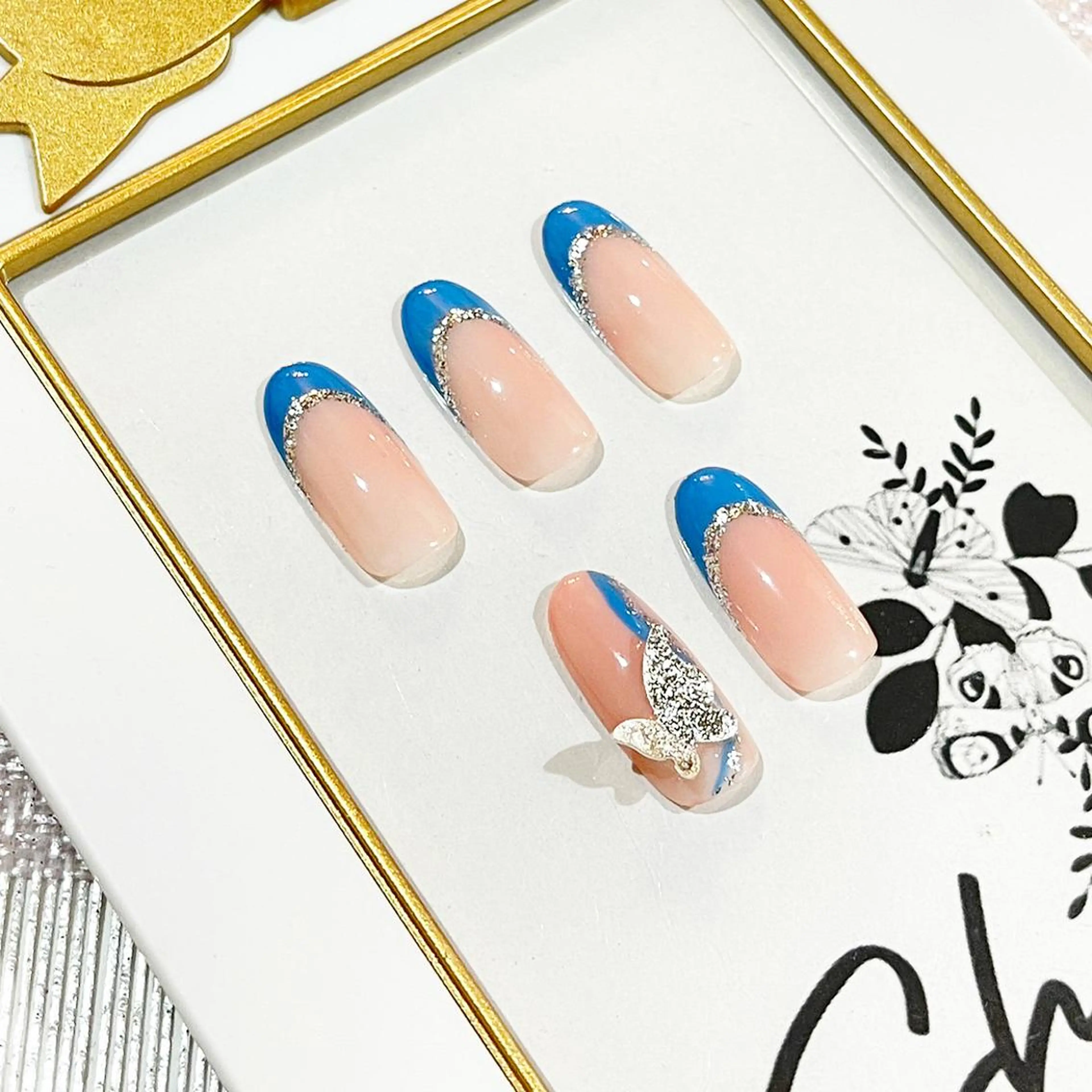 ネイル SHINee 袖ヶ浦のネイルデザイン