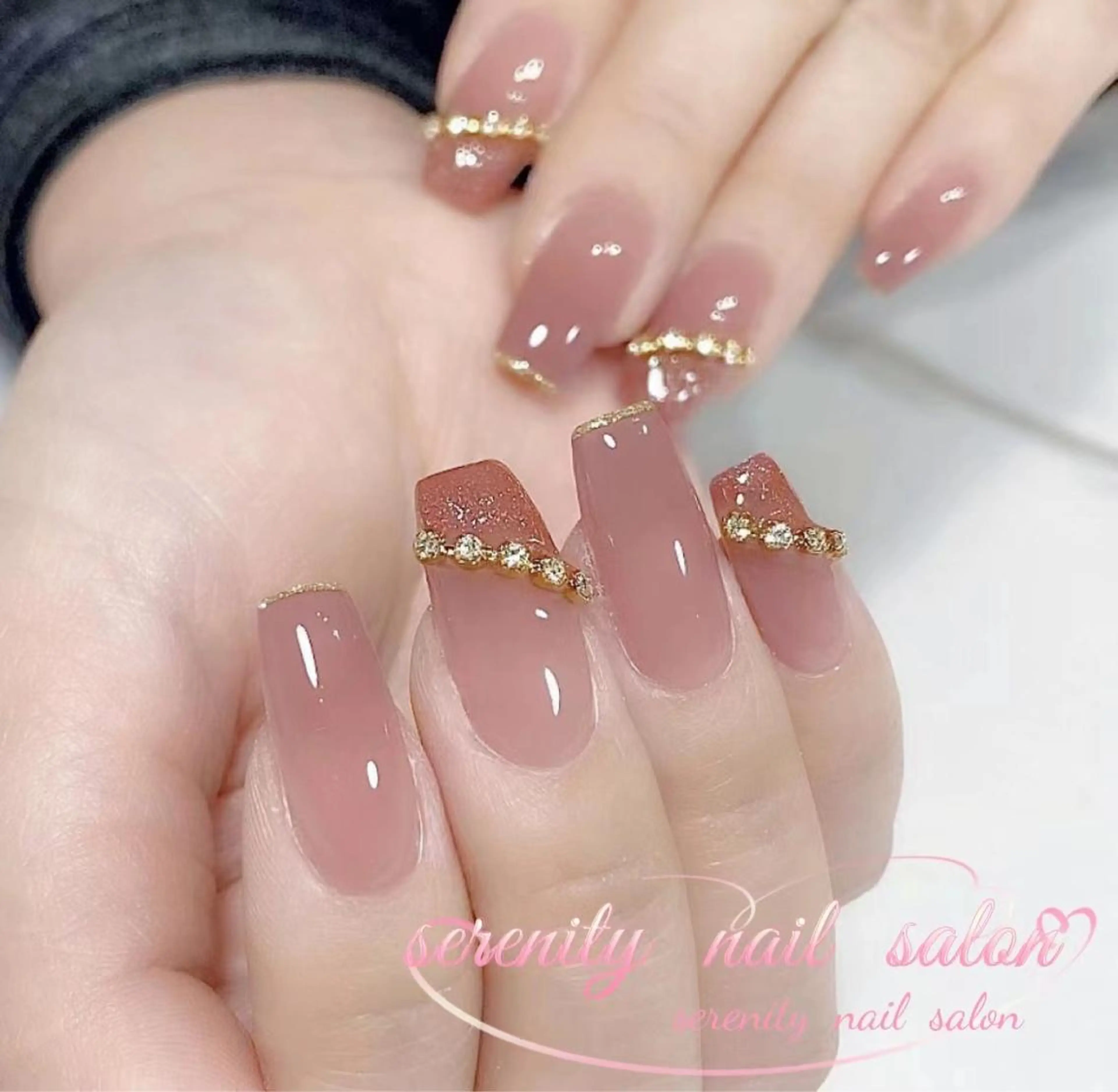 ネイル ハンドネイル ハンドケア ✨Serenity Nail salonのネイルデザイン