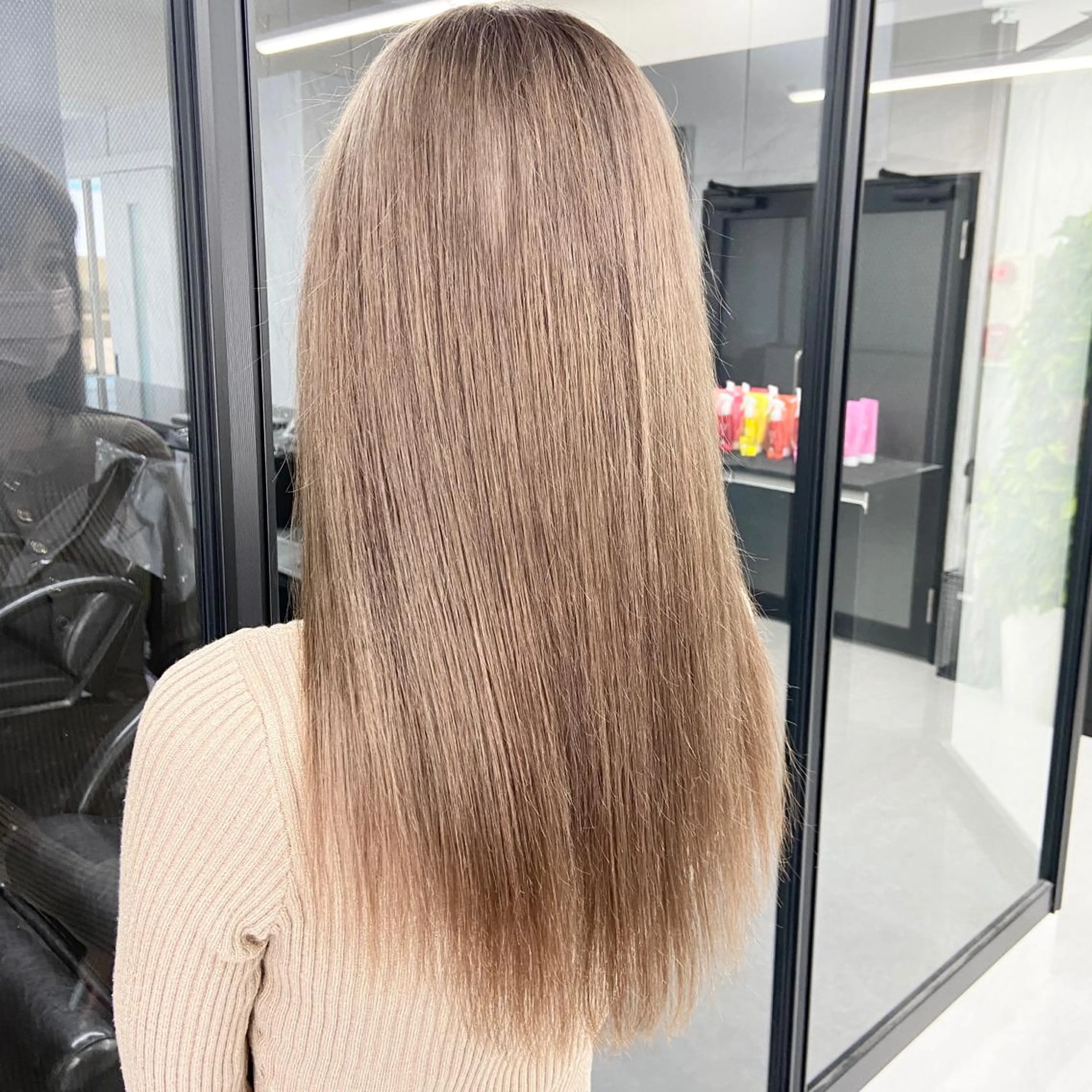 セミロング カラー ハイトーンカラー ヘアカラー トリートメント ミルボンAujua認定サロン Ria OSAKA 梅田所属・メンズ特化/ マンツーマン/Ryuのヘアスタイル