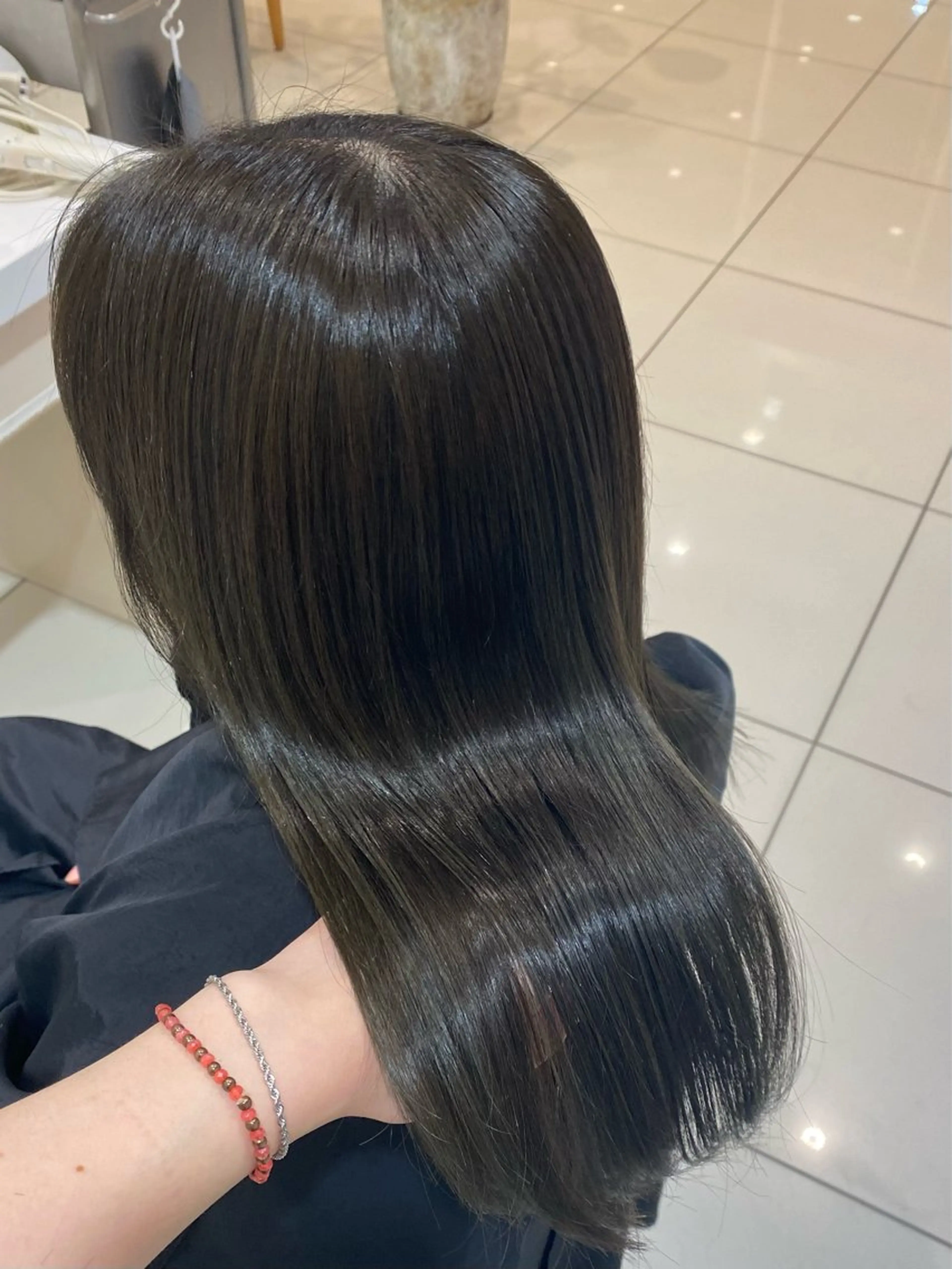 ミディアム カラー ベージュカラー オリーブベージュ 🎀TEN🎀 オリーブベージュのヘアスタイル