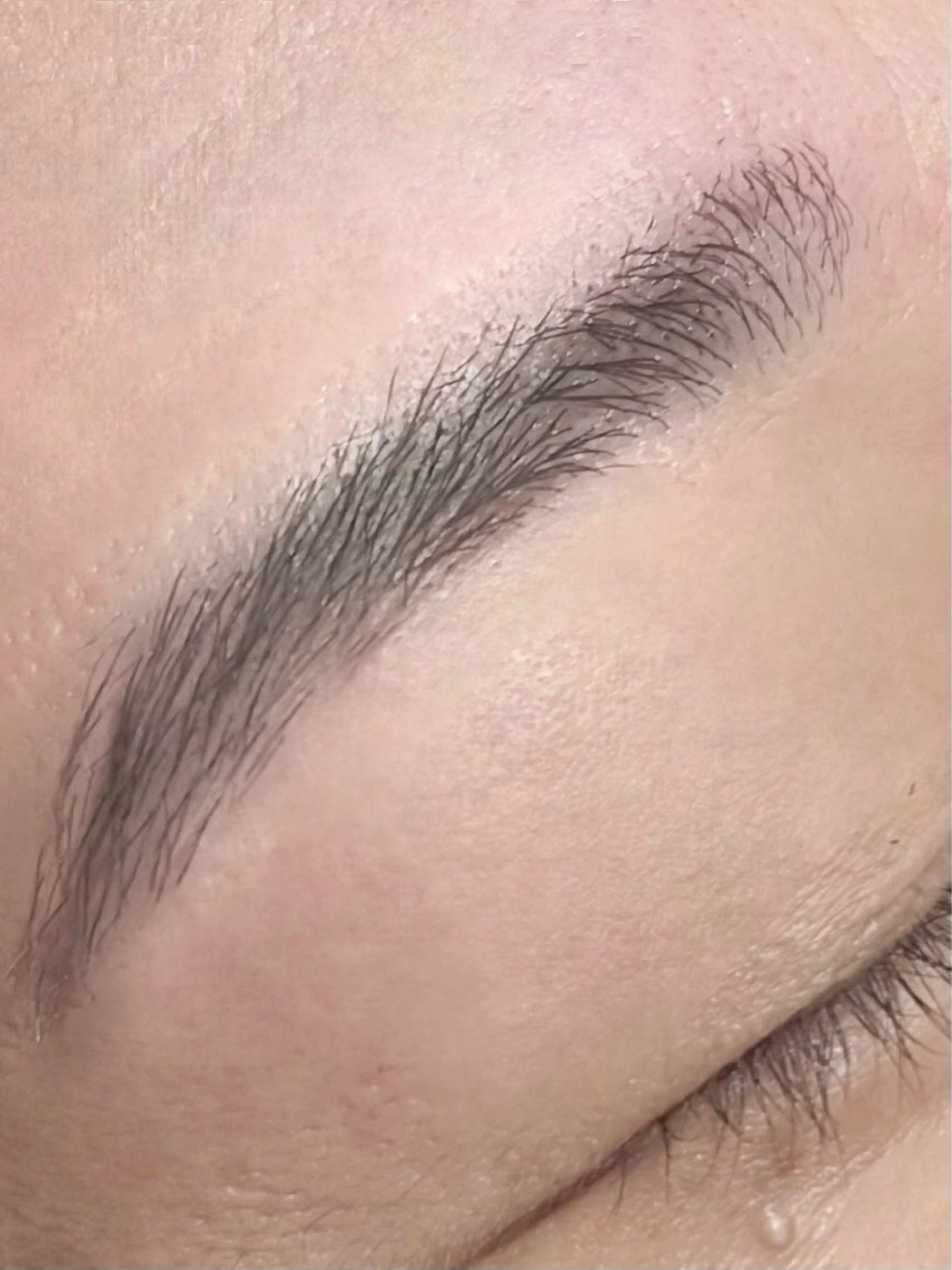 アイブロウ ワックス脱毛 眉カット Ai Quick 秋葉原わたなべの眉毛・アイブロウイメージ