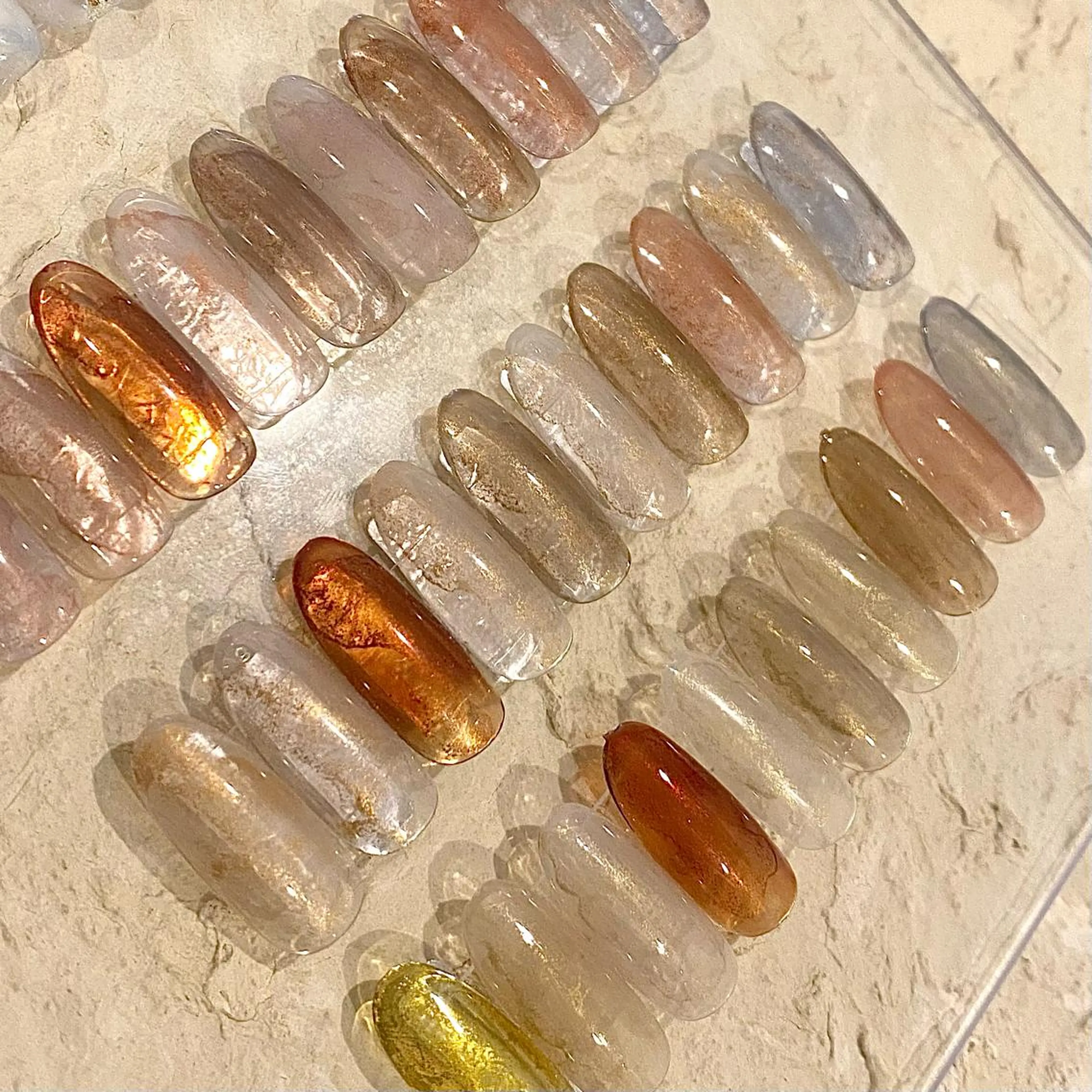 ネイル Ray. ／綺麗目ニュアンスのネイルデザイン