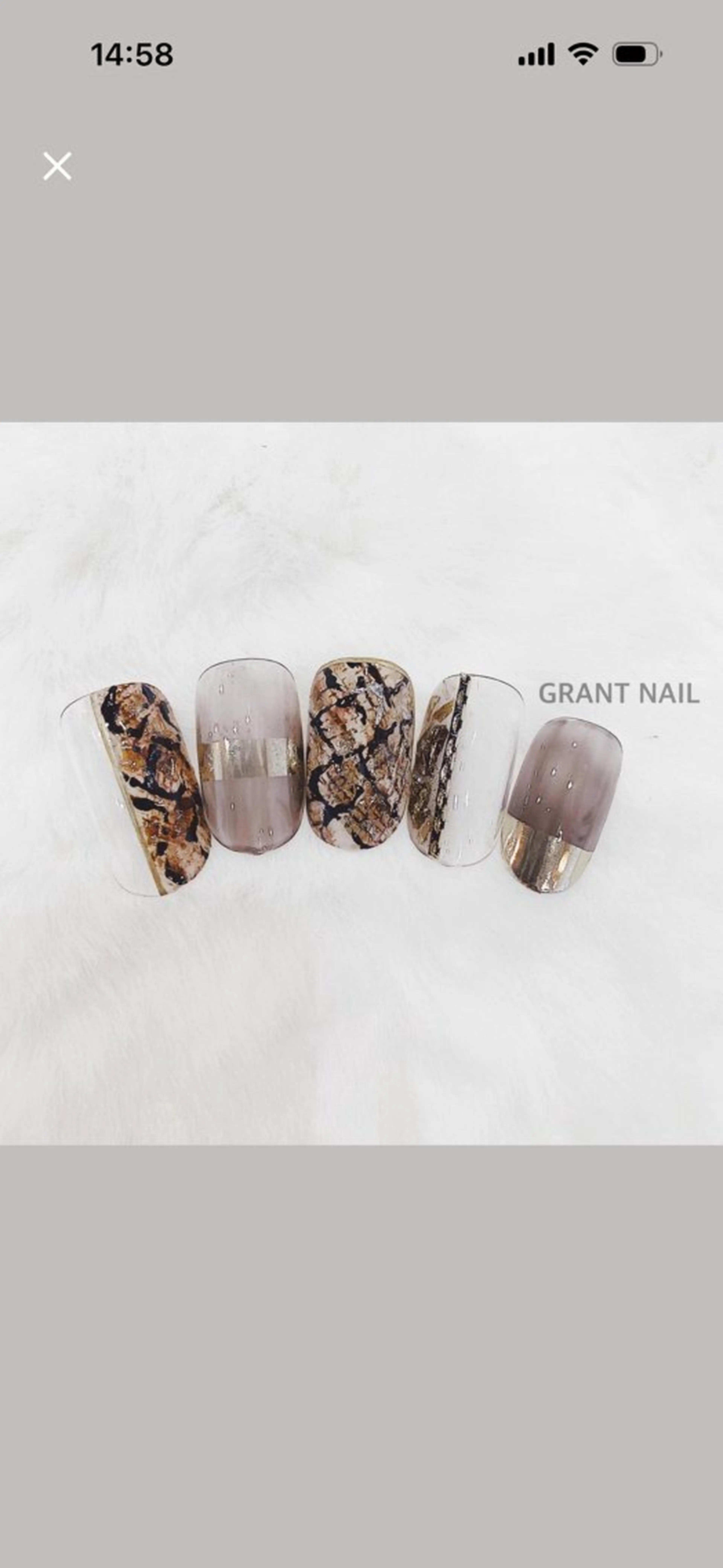 セミロング 小松 羅々のネイルデザイン