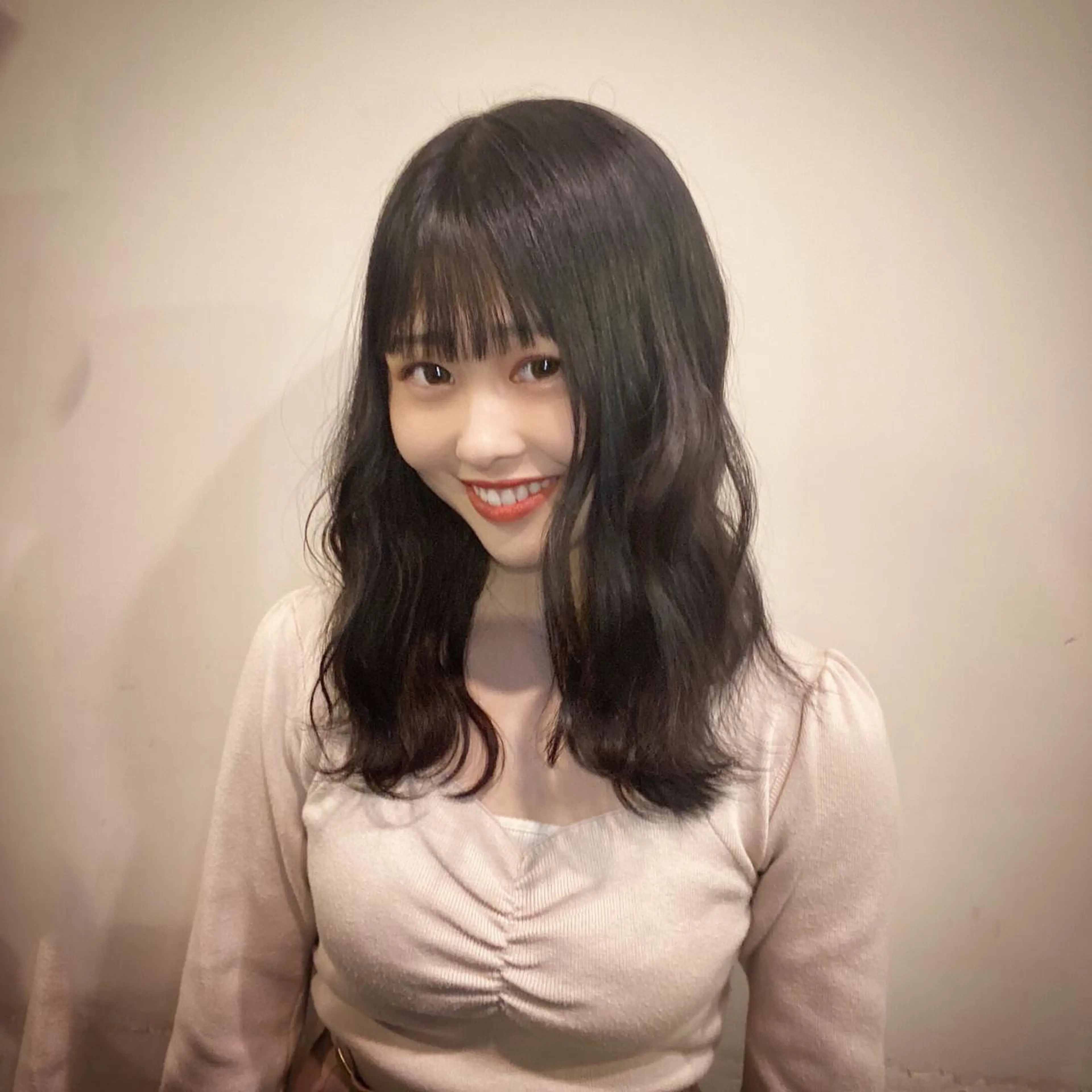 セミロング 縮毛矯正専門店店長 佐々木動画モデル募集のヘアスタイル