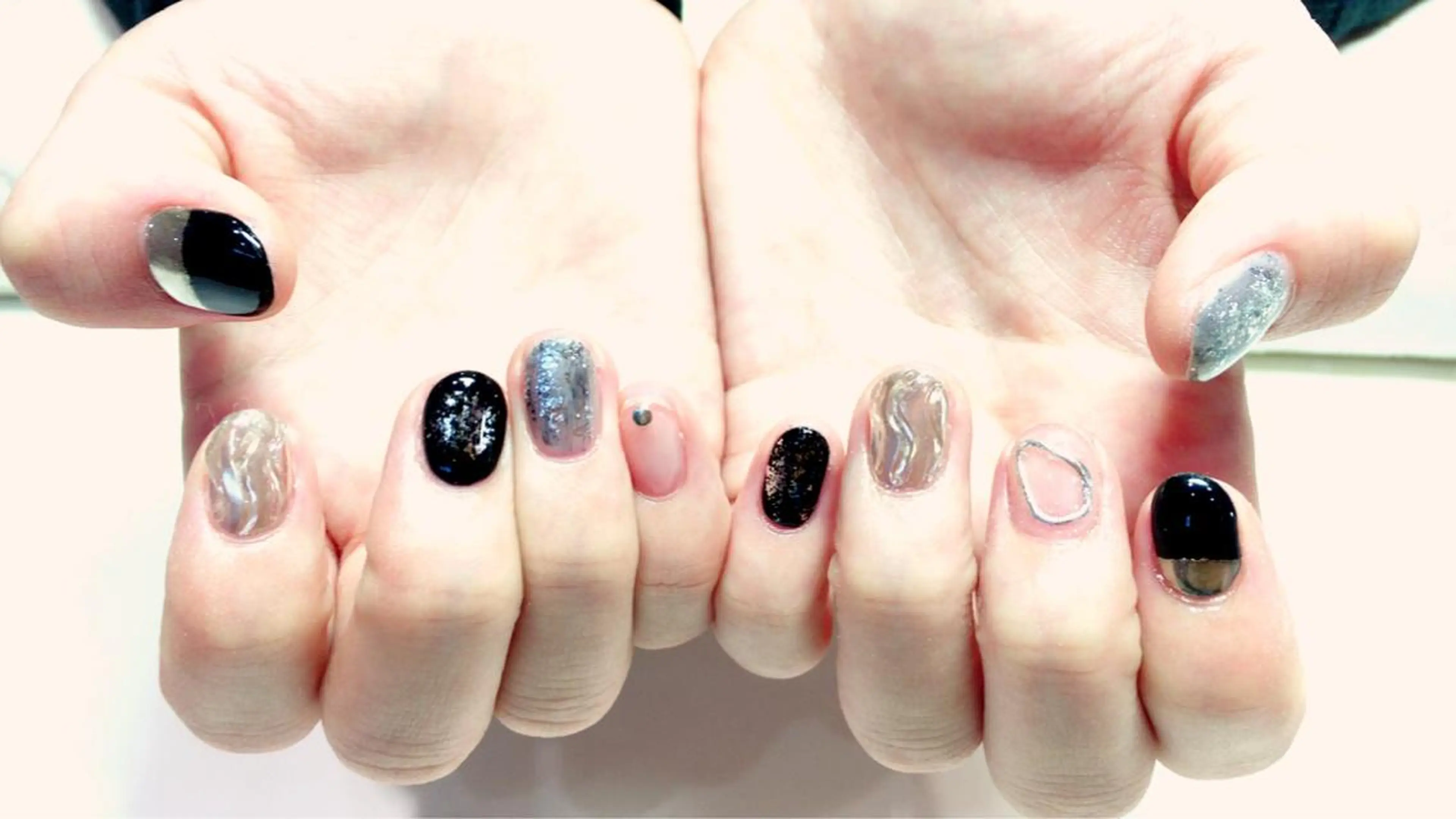 ネイル ニュアンスネイル ハンドネイル フジタ エリカのネイルデザイン