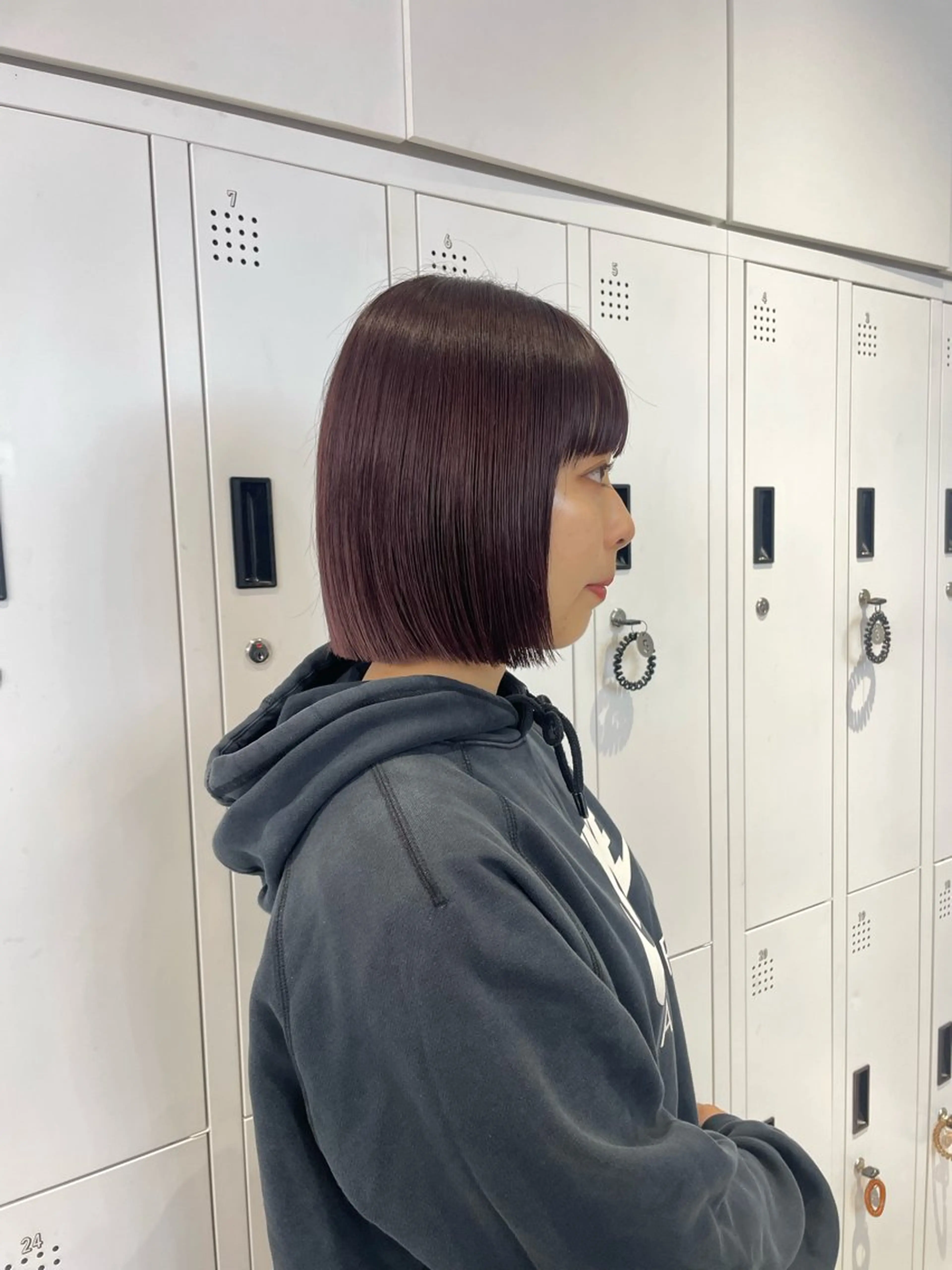 ミディアム カラー カット ヘアカラー 🌟暖色系ハイトーン 🌟AIのヘアスタイル