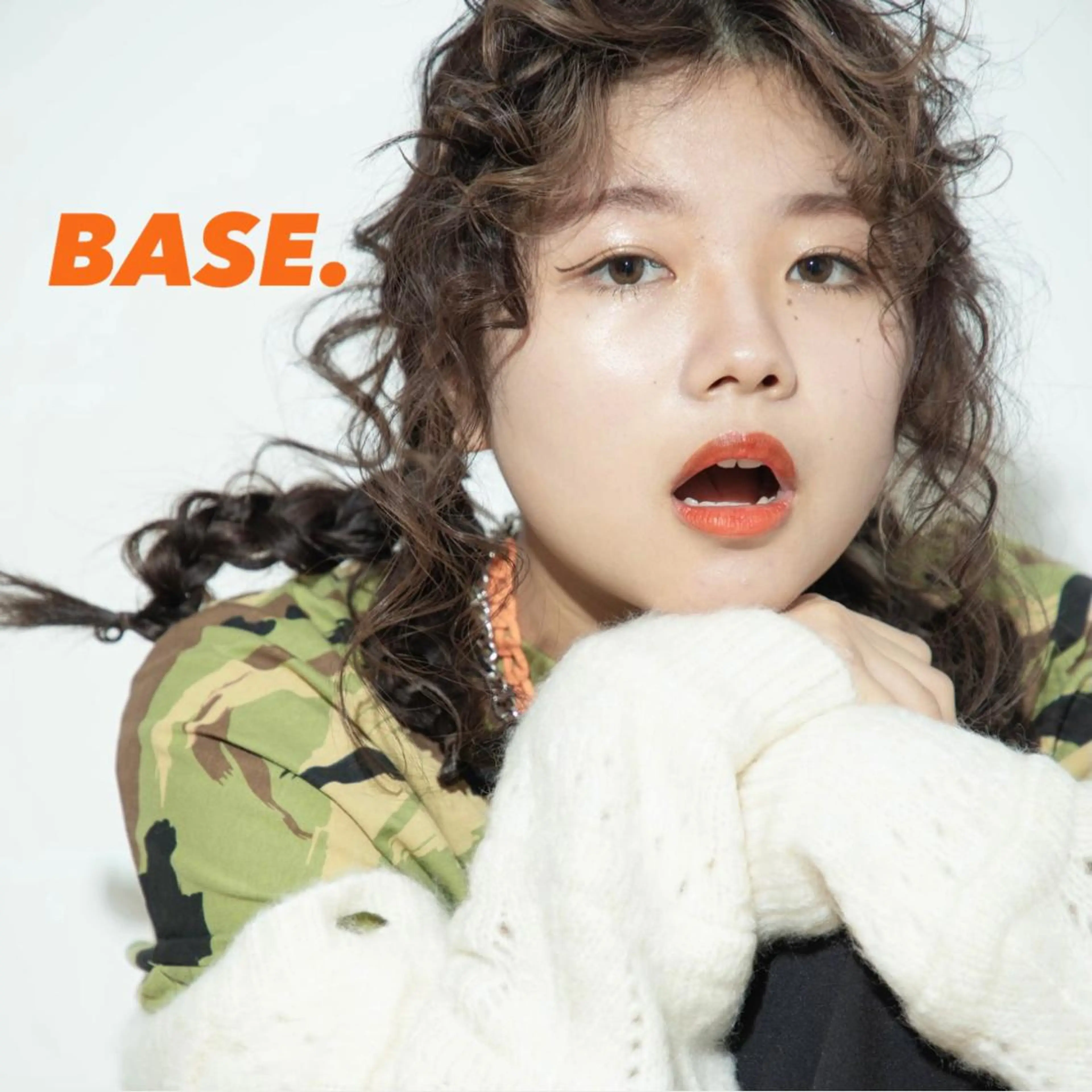 セミロング しもかわ かほのヘアスタイル