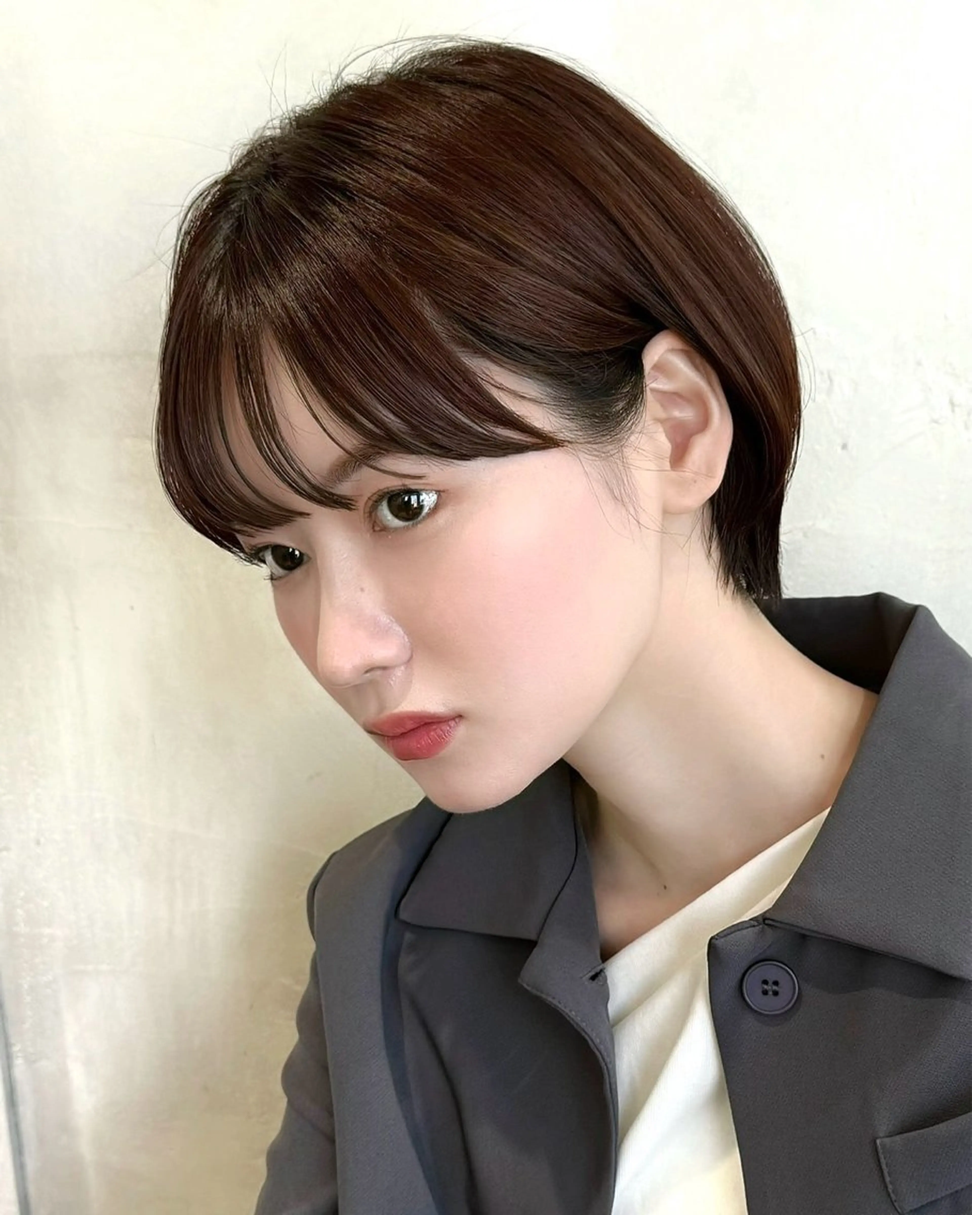 ショート カラー カット ヘアカラー トリートメント 💍新宿ショート 💍岩田莉奈のヘアスタイル