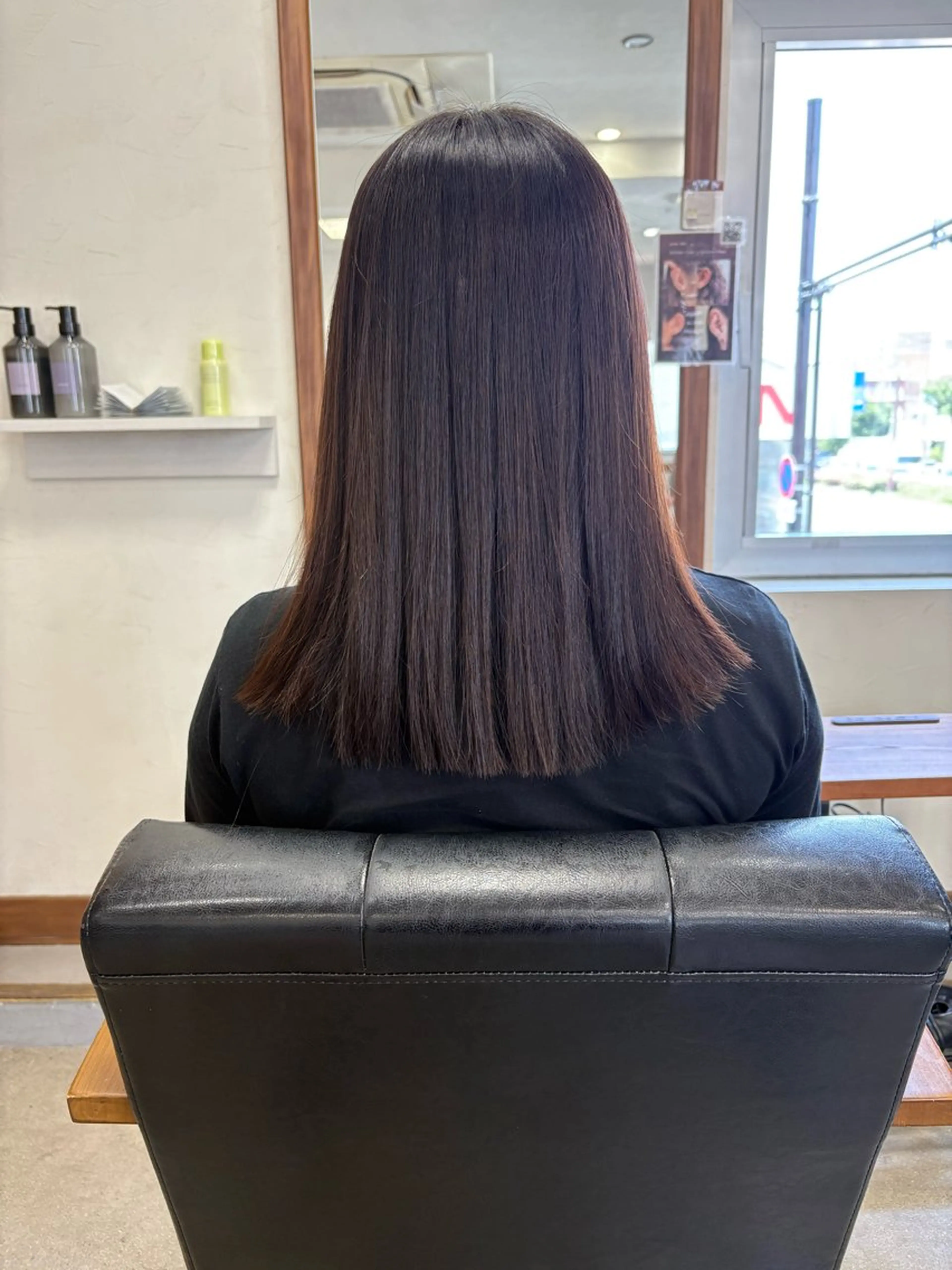 セミロング lotti スタイリスト田中のヘアスタイル